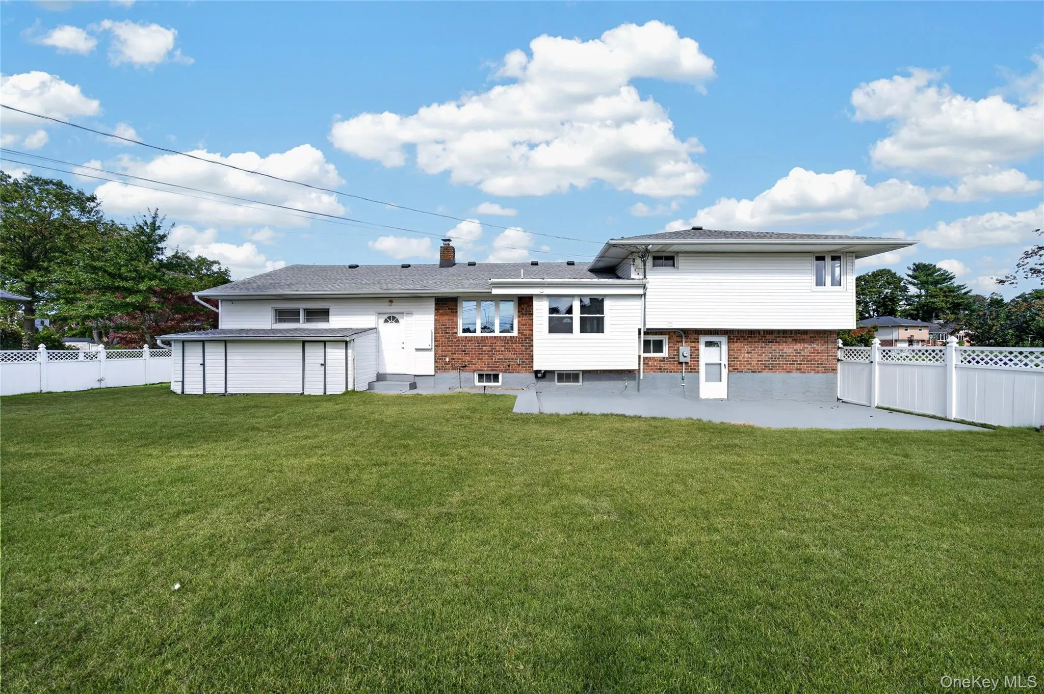 8 Whitebirch, Smithtown, NY, 4 Bedrooms Bedrooms, 10 Rooms Rooms,2 BathroomsBathrooms,Residential,For Rent,Whitebirch,0,1066102 8 Whitebirch, Smithtown, NY, 4 Bedrooms Bedrooms, 10 Rooms Rooms,2 BathroomsBathrooms,Residential,For Rent,Whitebirch,0,1066102