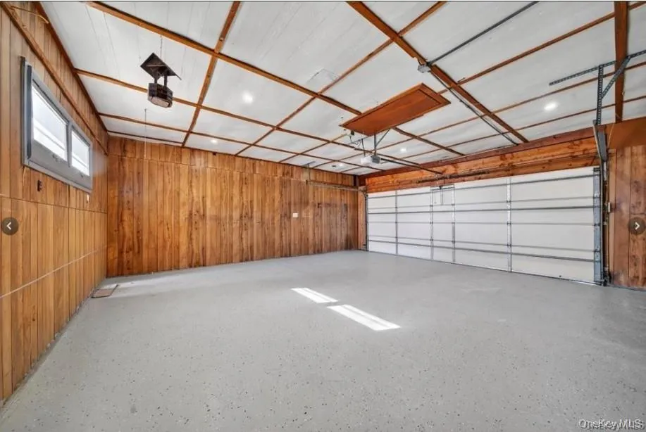 8 Whitebirch, Smithtown, NY, 4 Bedrooms Bedrooms, 10 Rooms Rooms,2 BathroomsBathrooms,Residential,For Rent,Whitebirch,0,1066102 8 Whitebirch, Smithtown, NY, 4 Bedrooms Bedrooms, 10 Rooms Rooms,2 BathroomsBathrooms,Residential,For Rent,Whitebirch,0,1066102