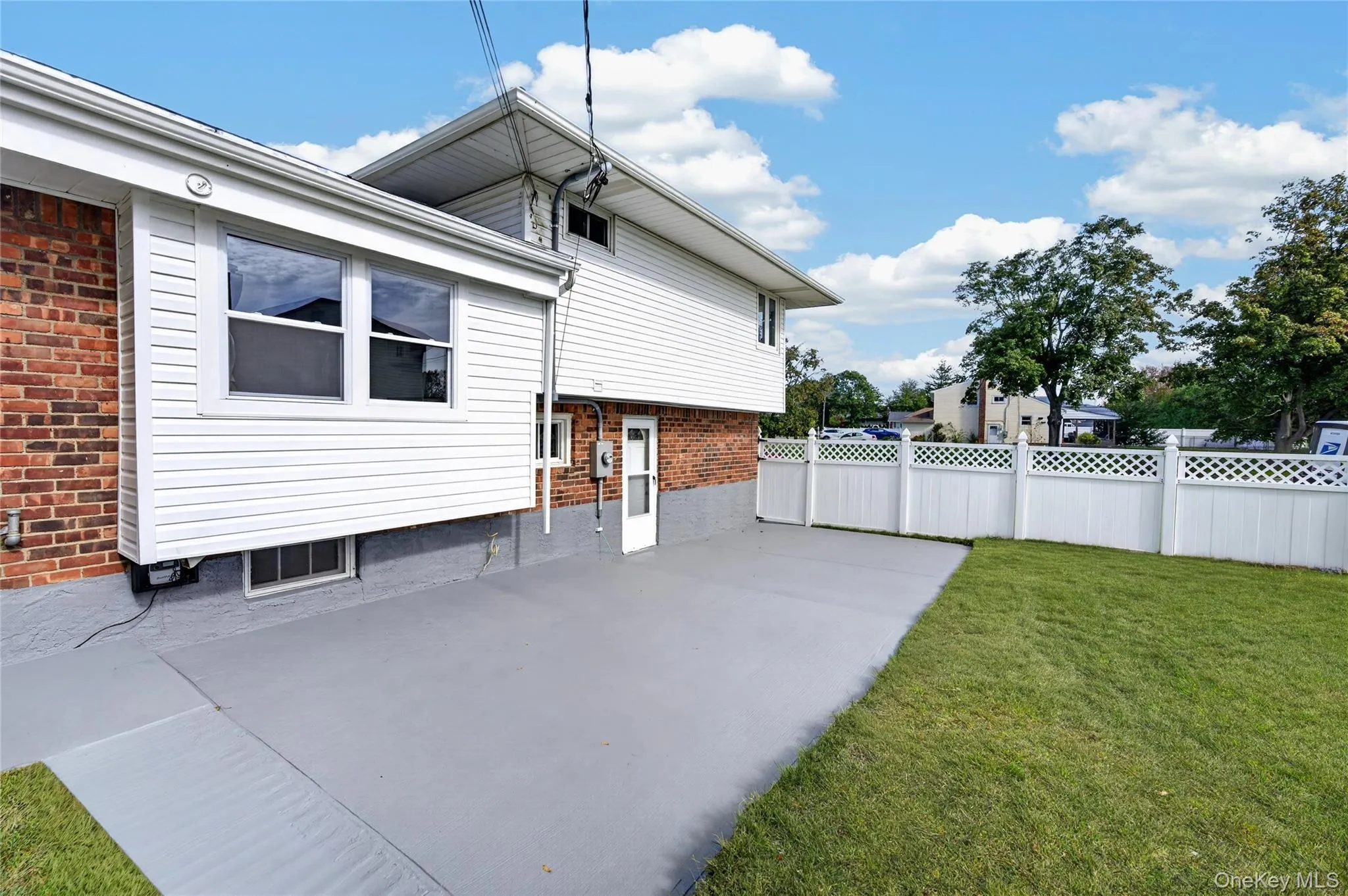 8 Whitebirch, Smithtown, NY, 4 Bedrooms Bedrooms, 10 Rooms Rooms,2 BathroomsBathrooms,Residential,For Rent,Whitebirch,0,1066102 8 Whitebirch, Smithtown, NY, 4 Bedrooms Bedrooms, 10 Rooms Rooms,2 BathroomsBathrooms,Residential,For Rent,Whitebirch,0,1066102