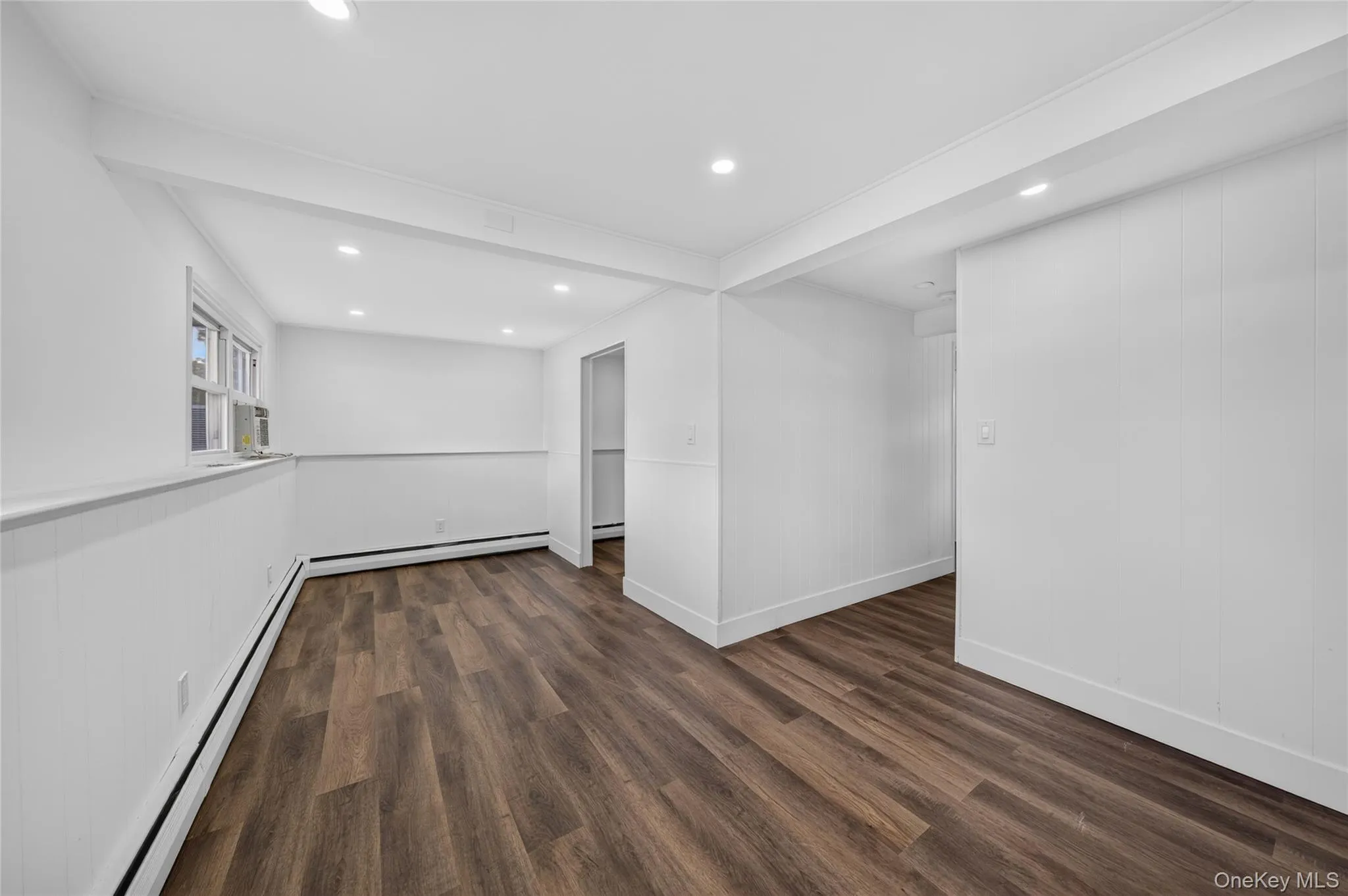 8 Whitebirch, Smithtown, NY, 4 Bedrooms Bedrooms, 10 Rooms Rooms,2 BathroomsBathrooms,Residential,For Rent,Whitebirch,0,1066102 8 Whitebirch, Smithtown, NY, 4 Bedrooms Bedrooms, 10 Rooms Rooms,2 BathroomsBathrooms,Residential,For Rent,Whitebirch,0,1066102