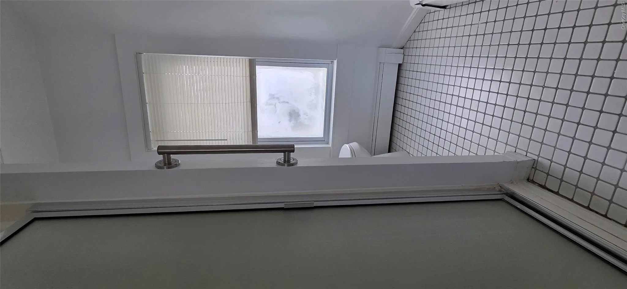 20 Hamilton Avenue, Oyster Bay, NY , With , 1 Bedroom , and , 3 Room , 1 Bathroom , For , Residential Lease , For Rent , 1066106 , MLSID,1066106 20 Hamilton Avenue, Oyster Bay, NY , With , 1 Bedroom , and , 3 Room , 1 Bathroom , For , Residential Lease , For Rent , 1066106 , MLSID,1066106