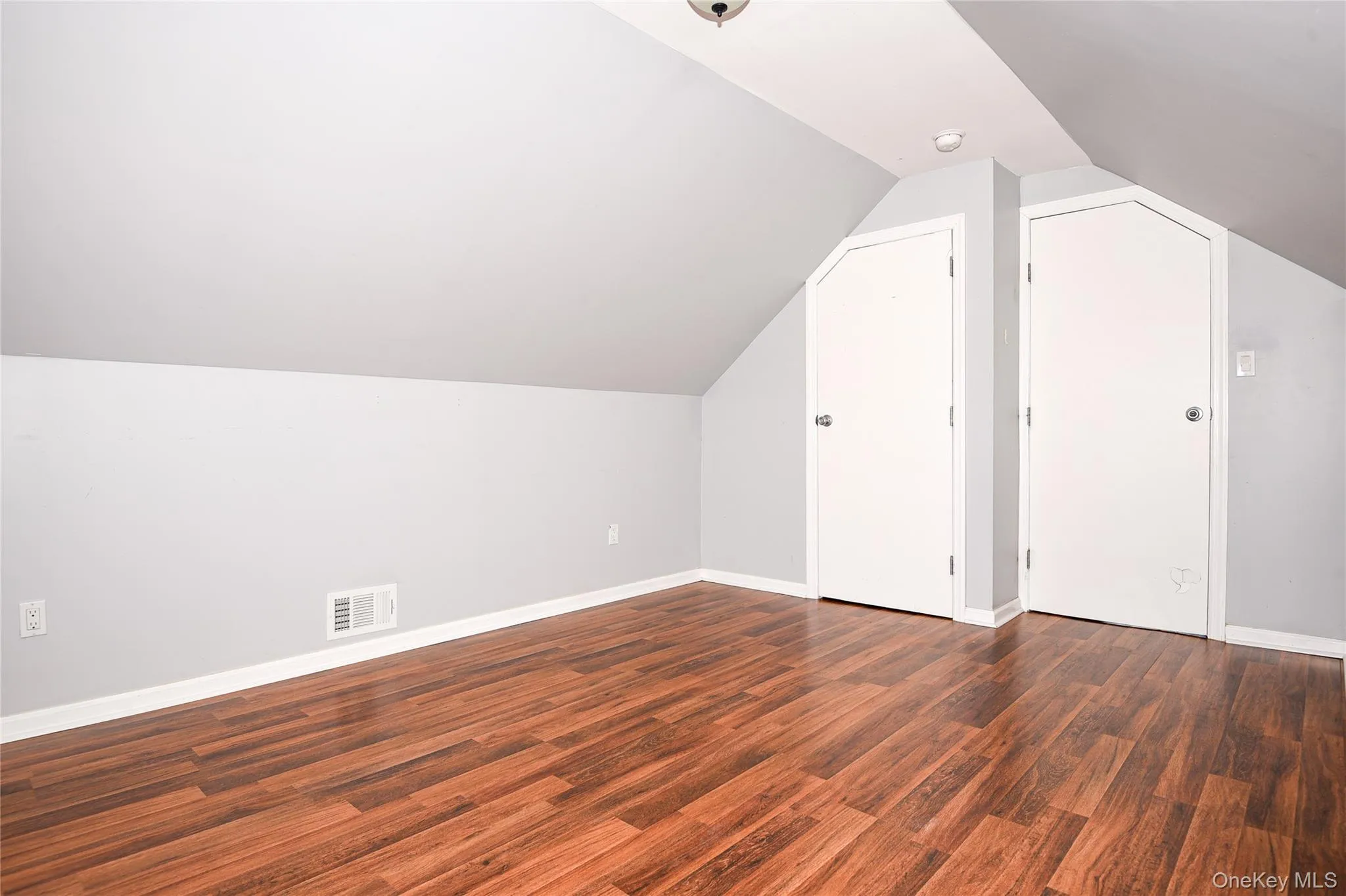 60 Vincent Road, Oyster Bay, NY, 3 Bedrooms Bedrooms, 6 Rooms Rooms,2 BathroomsBathrooms,Residential,For Rent,Vincent,0,1066112 60 Vincent Road, Oyster Bay, NY, 3 Bedrooms Bedrooms, 6 Rooms Rooms,2 BathroomsBathrooms,Residential,For Rent,Vincent,0,1066112