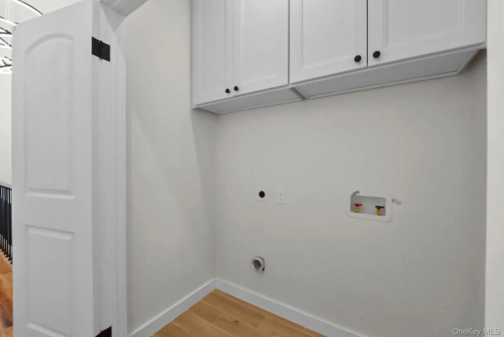 127 Crystal Street, New York, NY, 3 Bedrooms Bedrooms, 12 Rooms Rooms,3 BathroomsBathrooms,Residential,For Rent,Crystal,0,1066125 127 Crystal Street, New York, NY, 3 Bedrooms Bedrooms, 12 Rooms Rooms,3 BathroomsBathrooms,Residential,For Rent,Crystal,0,1066125