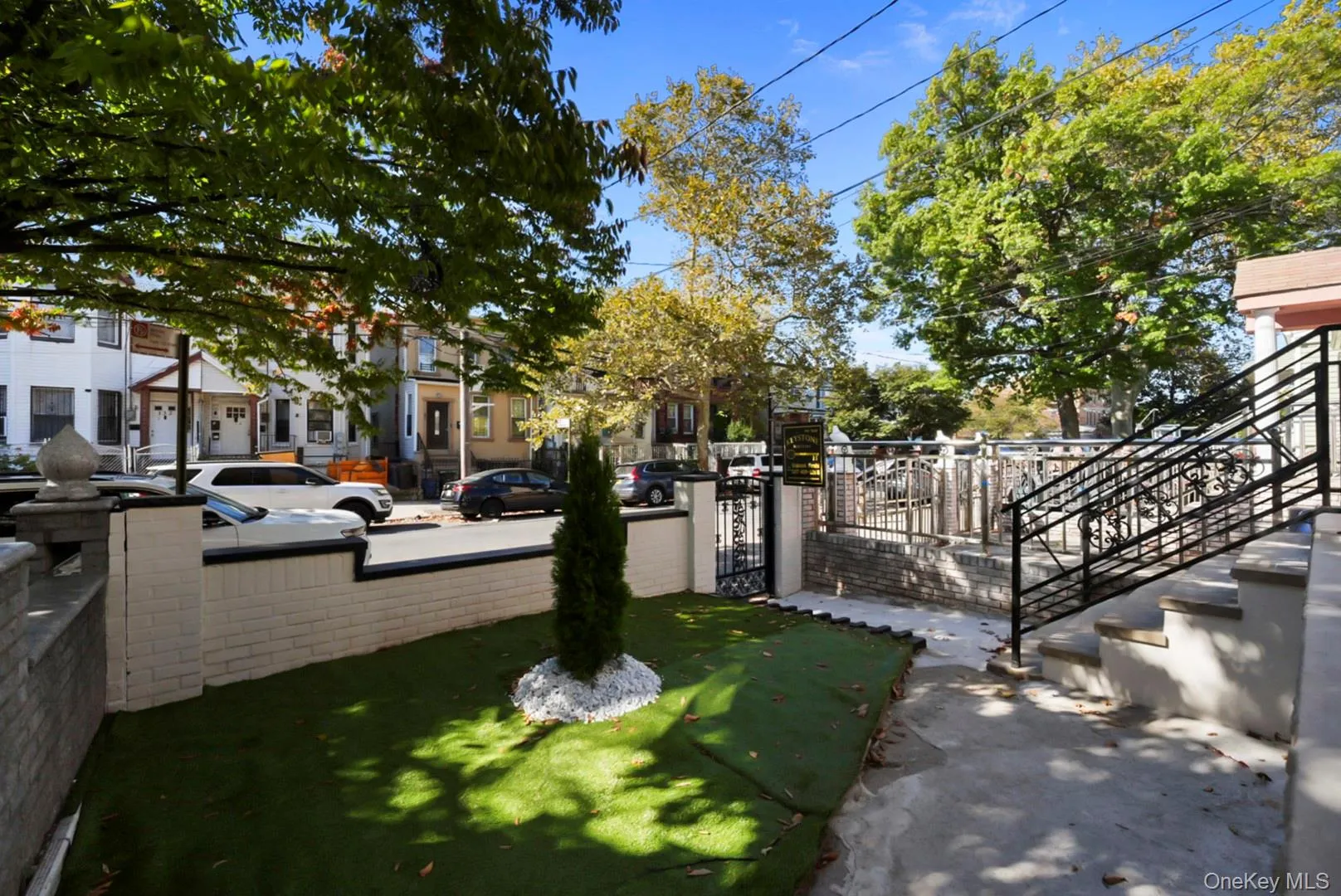 127 Crystal Street, New York, NY, 3 Bedrooms Bedrooms, 12 Rooms Rooms,3 BathroomsBathrooms,Residential,For Rent,Crystal,0,1066125 127 Crystal Street, New York, NY, 3 Bedrooms Bedrooms, 12 Rooms Rooms,3 BathroomsBathrooms,Residential,For Rent,Crystal,0,1066125