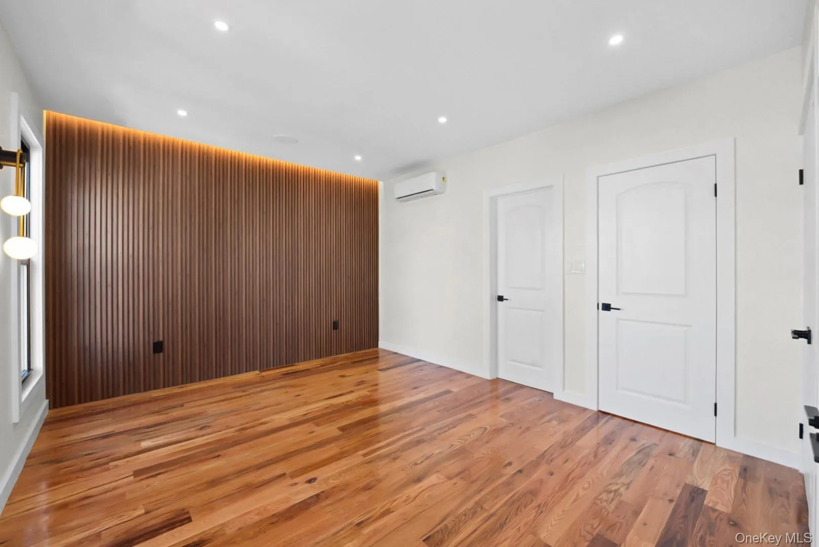 127 Crystal Street, New York, NY, 3 Bedrooms Bedrooms, 12 Rooms Rooms,3 BathroomsBathrooms,Residential,For Rent,Crystal,0,1066125 127 Crystal Street, New York, NY, 3 Bedrooms Bedrooms, 12 Rooms Rooms,3 BathroomsBathrooms,Residential,For Rent,Crystal,0,1066125