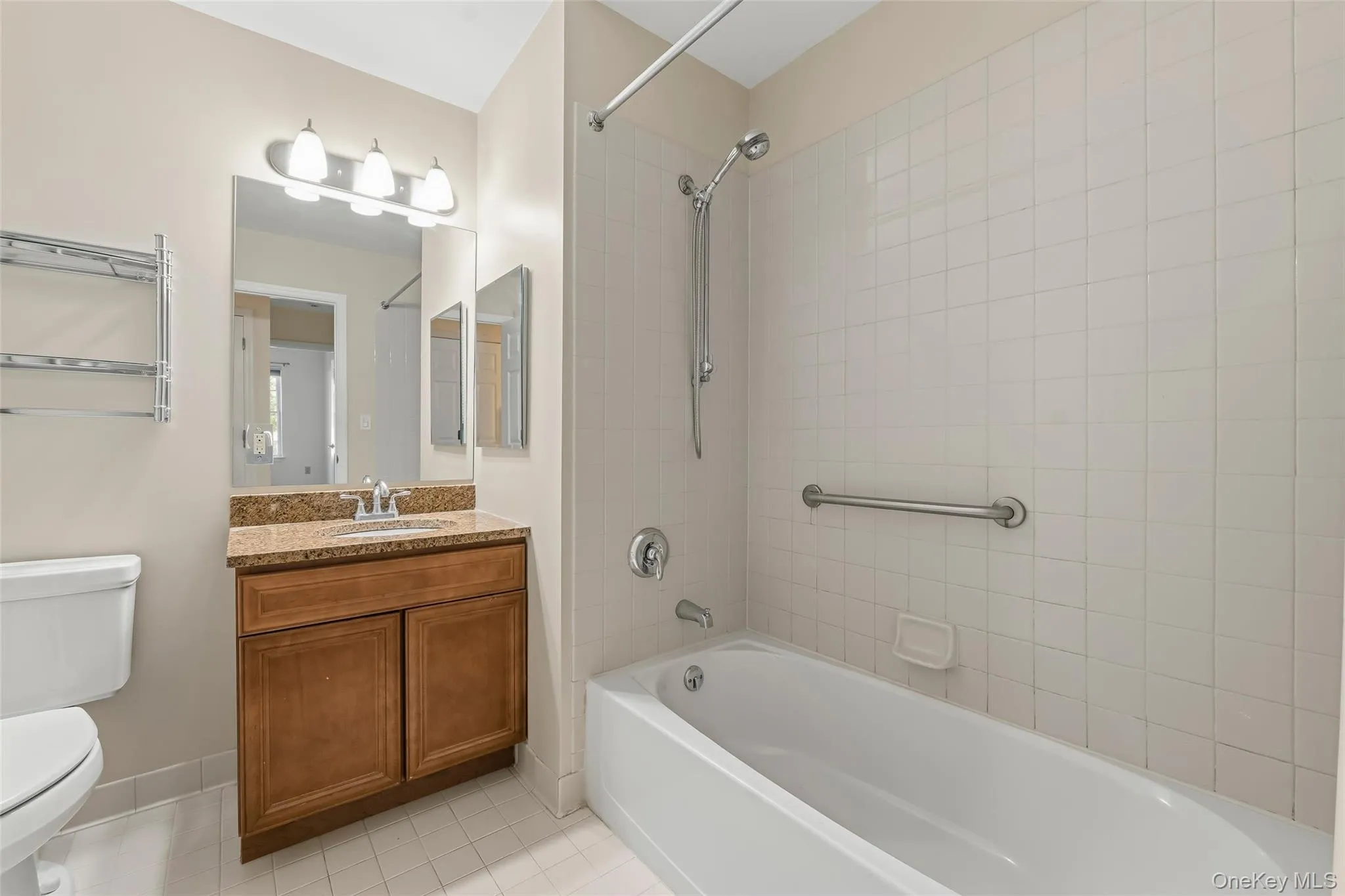 Full Second Bathroom Full Second Bathroom
