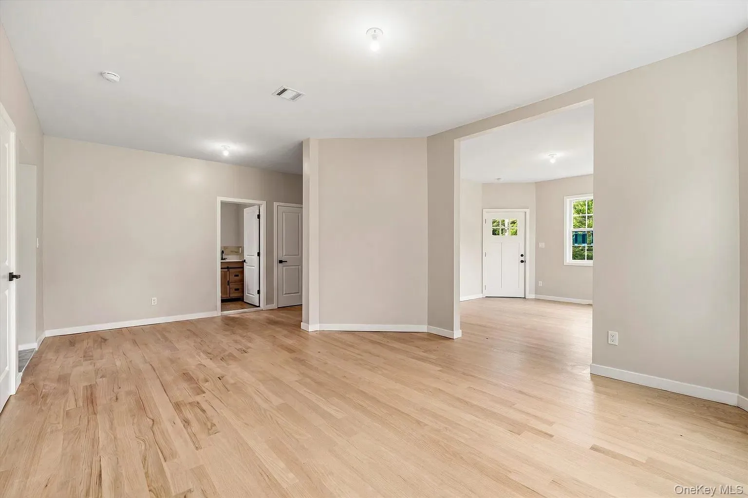 31 Wickham Avenue, Middletown, NY, 4 Bedrooms Bedrooms, 10 Rooms Rooms,3 BathroomsBathrooms,Residential Lease,For Rent,Wickham,0,1066138 31 Wickham Avenue, Middletown, NY, 4 Bedrooms Bedrooms, 10 Rooms Rooms,3 BathroomsBathrooms,Residential Lease,For Rent,Wickham,0,1066138