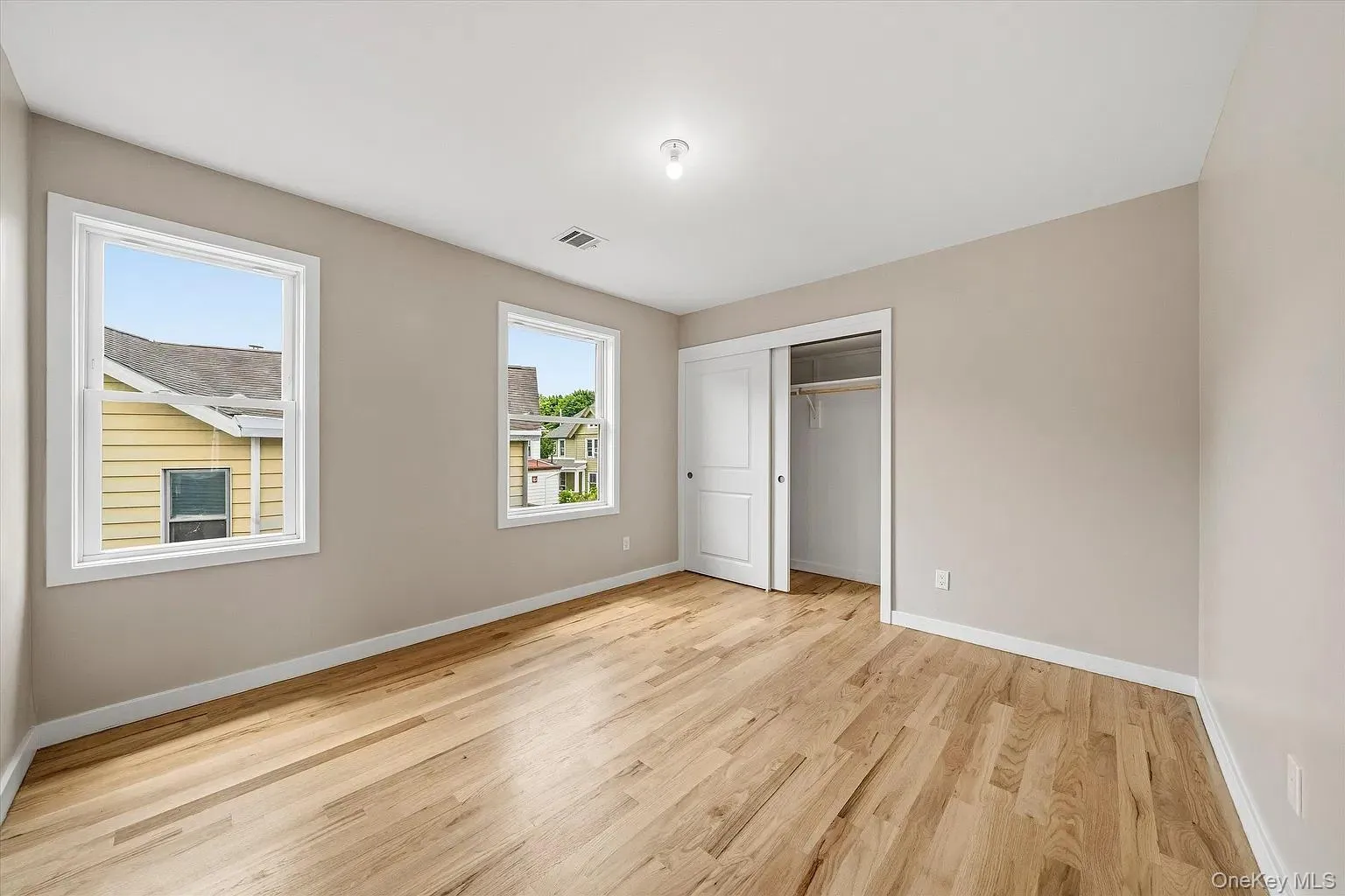 31 Wickham Avenue, Middletown, NY, 4 Bedrooms Bedrooms, 10 Rooms Rooms,3 BathroomsBathrooms,Residential Lease,For Rent,Wickham,0,1066138 31 Wickham Avenue, Middletown, NY, 4 Bedrooms Bedrooms, 10 Rooms Rooms,3 BathroomsBathrooms,Residential Lease,For Rent,Wickham,0,1066138