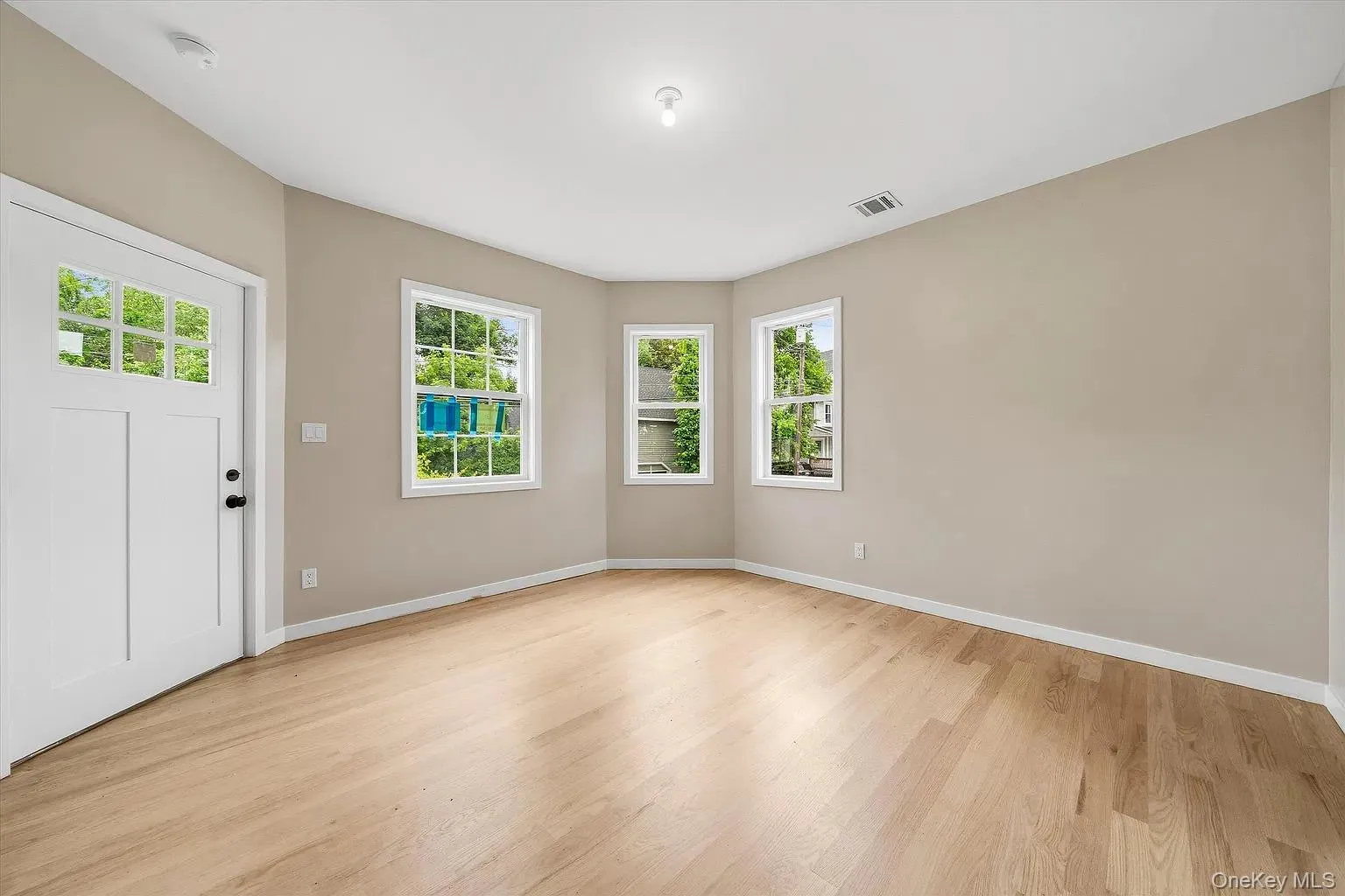 31 Wickham Avenue, Middletown, NY, 4 Bedrooms Bedrooms, 10 Rooms Rooms,3 BathroomsBathrooms,Residential Lease,For Rent,Wickham,0,1066138 31 Wickham Avenue, Middletown, NY, 4 Bedrooms Bedrooms, 10 Rooms Rooms,3 BathroomsBathrooms,Residential Lease,For Rent,Wickham,0,1066138