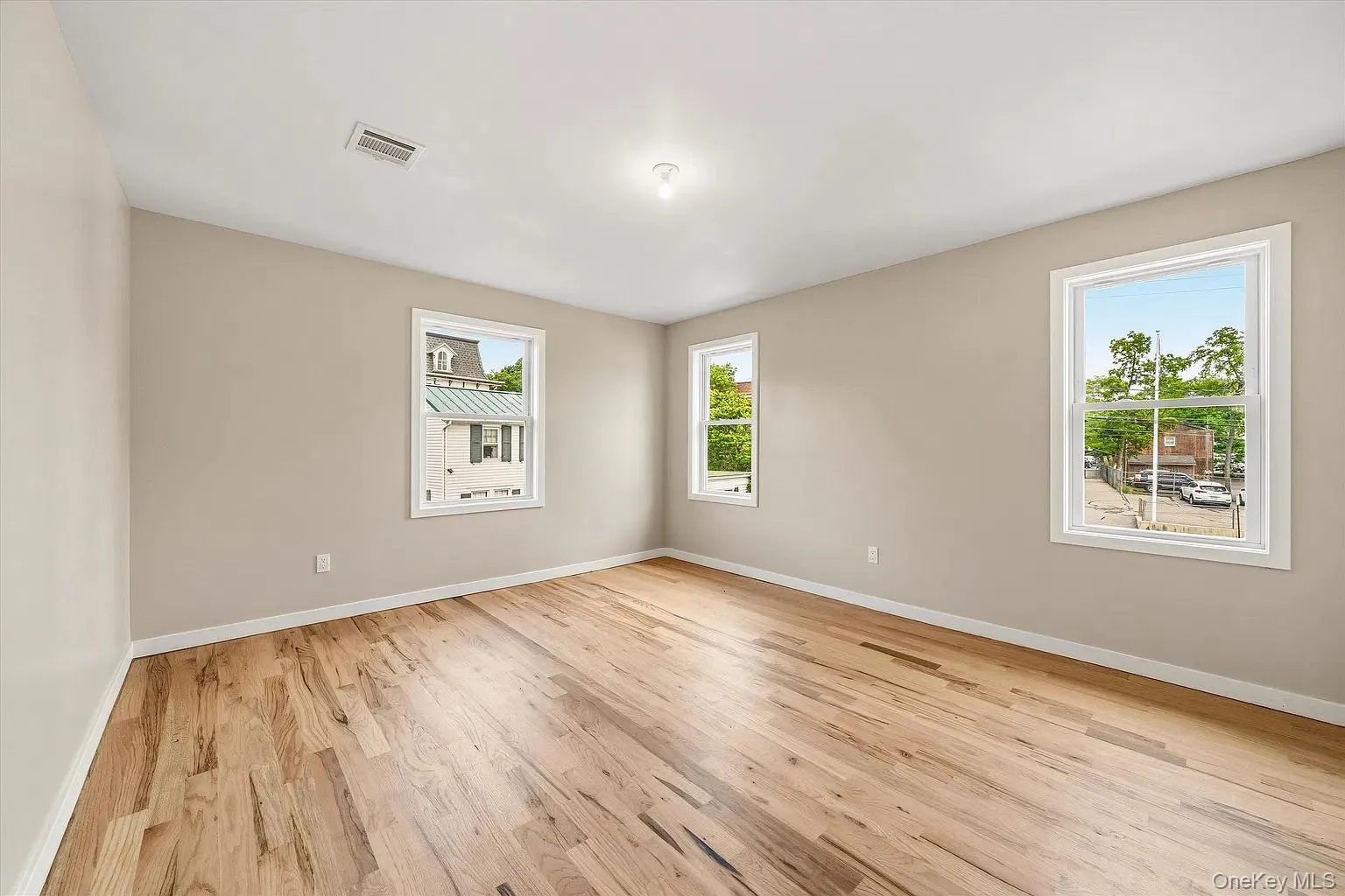 31 Wickham Avenue, Middletown, NY, 4 Bedrooms Bedrooms, 10 Rooms Rooms,3 BathroomsBathrooms,Residential Lease,For Rent,Wickham,0,1066138 31 Wickham Avenue, Middletown, NY, 4 Bedrooms Bedrooms, 10 Rooms Rooms,3 BathroomsBathrooms,Residential Lease,For Rent,Wickham,0,1066138