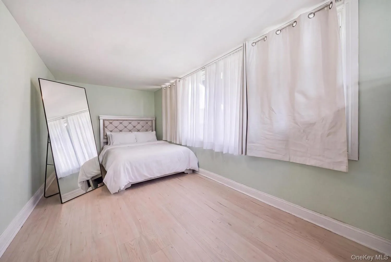 167 Morris Drive, Hempstead, NY, 3 Bedrooms Bedrooms, 7 Rooms Rooms,3 BathroomsBathrooms,Residential,For Rent,Morris,0,1066143 167 Morris Drive, Hempstead, NY, 3 Bedrooms Bedrooms, 7 Rooms Rooms,3 BathroomsBathrooms,Residential,For Rent,Morris,0,1066143