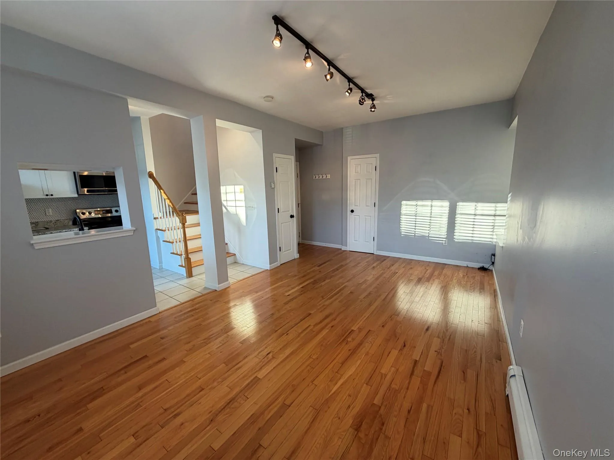 10 Clover Street, Poughkeepsie, NY, 3 Bedrooms Bedrooms, 5 Rooms Rooms,1 BathroomBathrooms,Residential Lease,For Rent,Clover,0,1066162 10 Clover Street, Poughkeepsie, NY, 3 Bedrooms Bedrooms, 5 Rooms Rooms,1 BathroomBathrooms,Residential Lease,For Rent,Clover,0,1066162