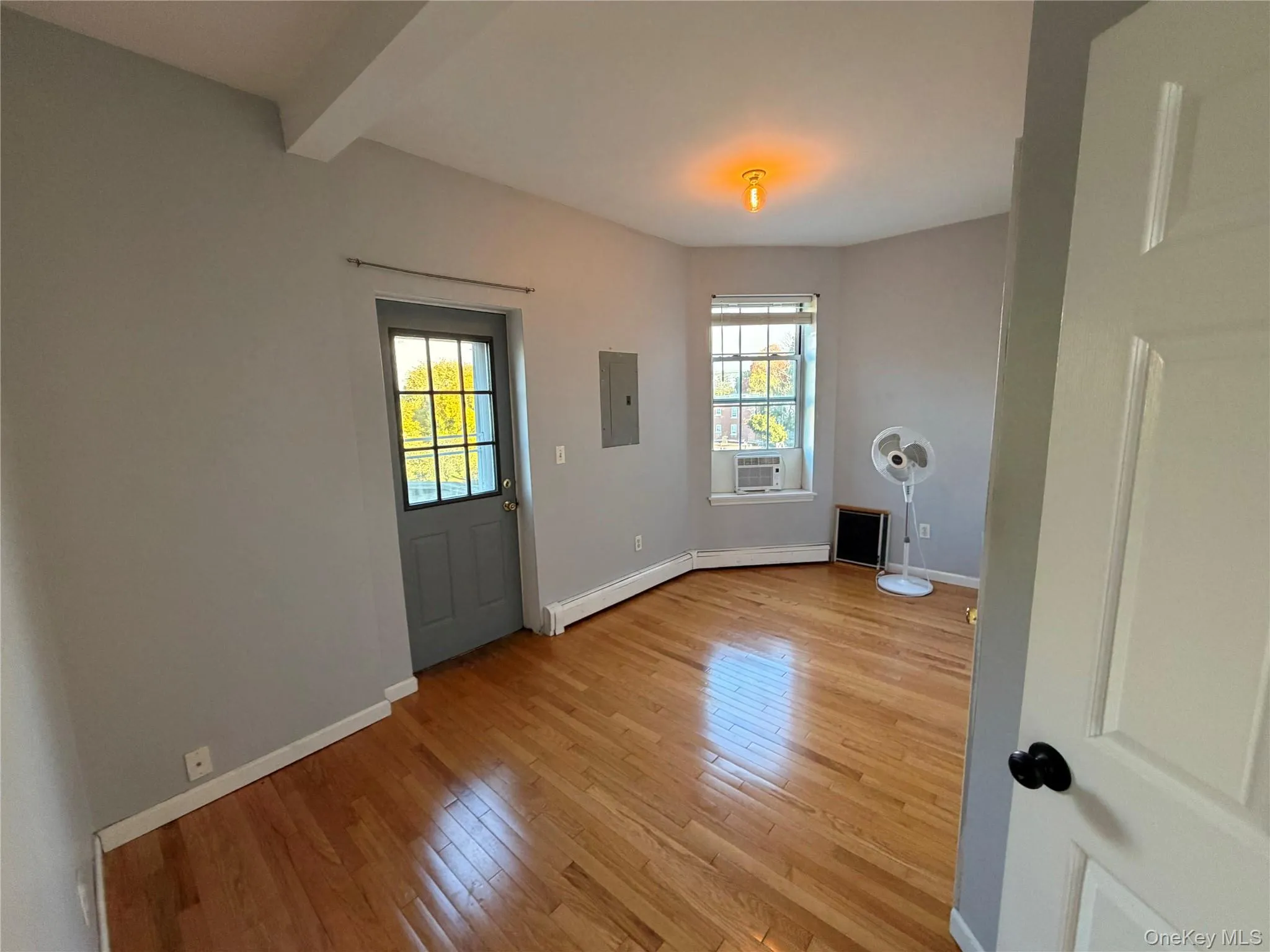 10 Clover Street, Poughkeepsie, NY, 3 Bedrooms Bedrooms, 5 Rooms Rooms,1 BathroomBathrooms,Residential Lease,For Rent,Clover,0,1066162 10 Clover Street, Poughkeepsie, NY, 3 Bedrooms Bedrooms, 5 Rooms Rooms,1 BathroomBathrooms,Residential Lease,For Rent,Clover,0,1066162
