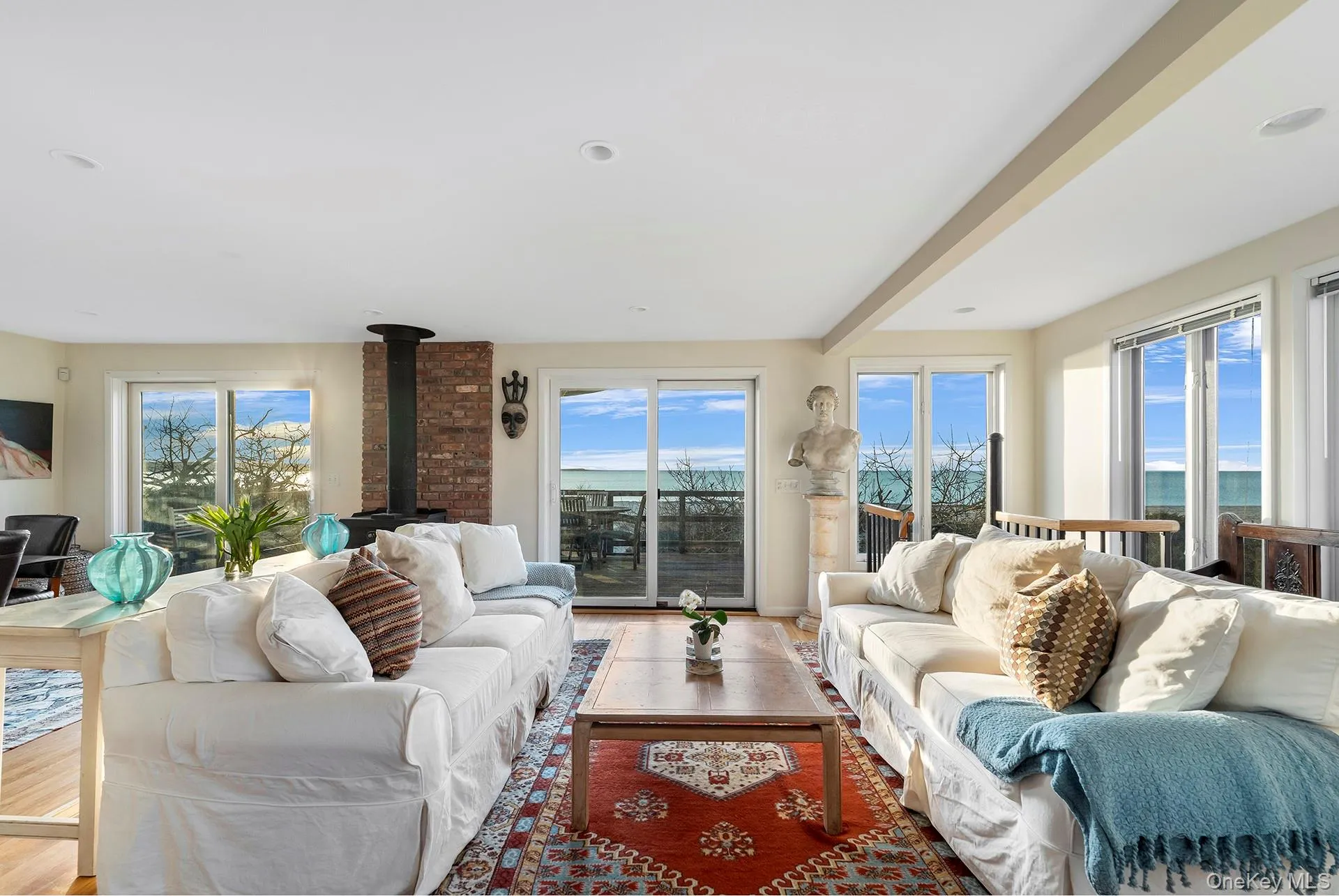 6 Gallatin Lane, East Hampton, New York 11937