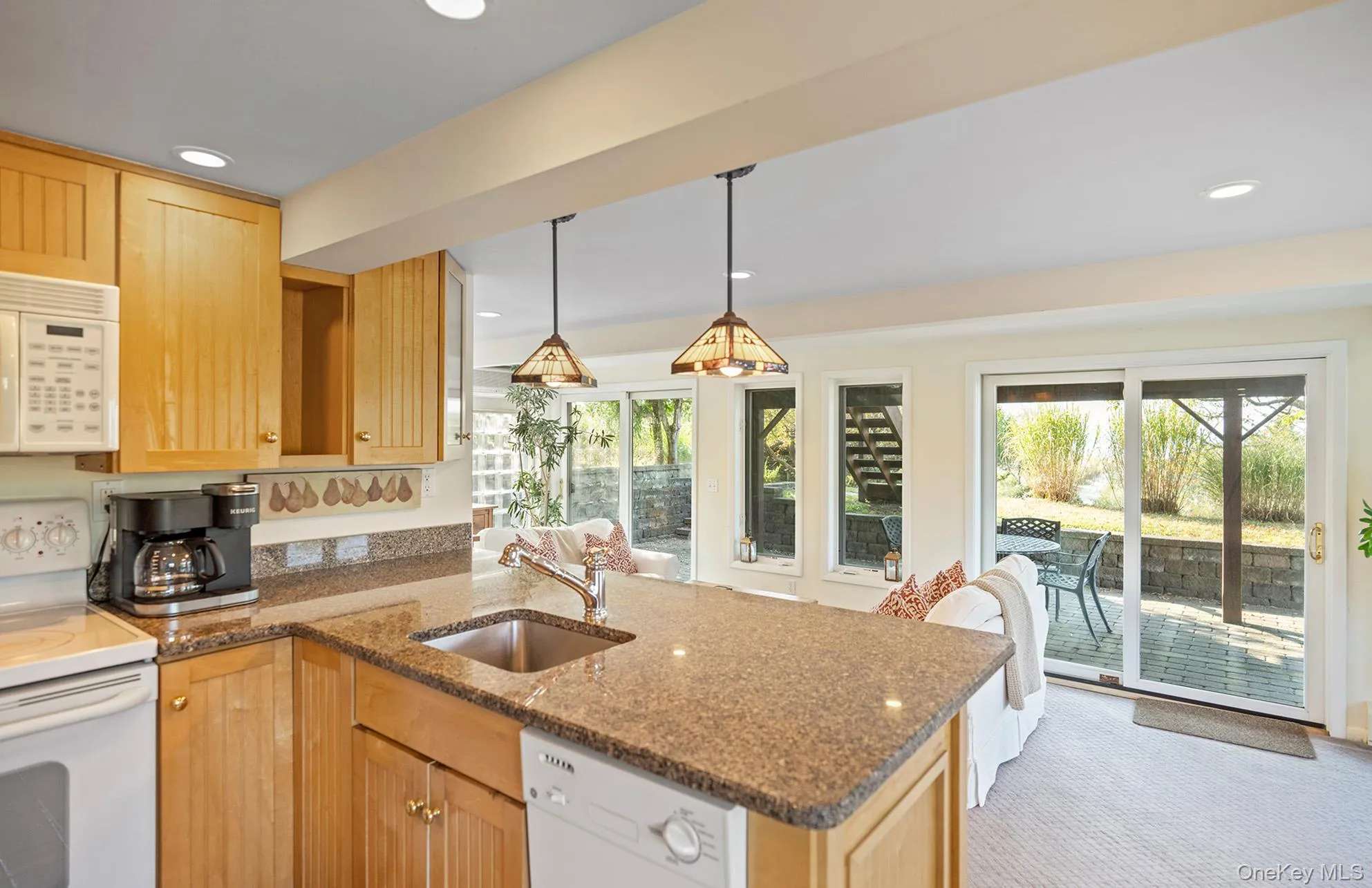 6 Gallatin Lane, East Hampton, New York 11937