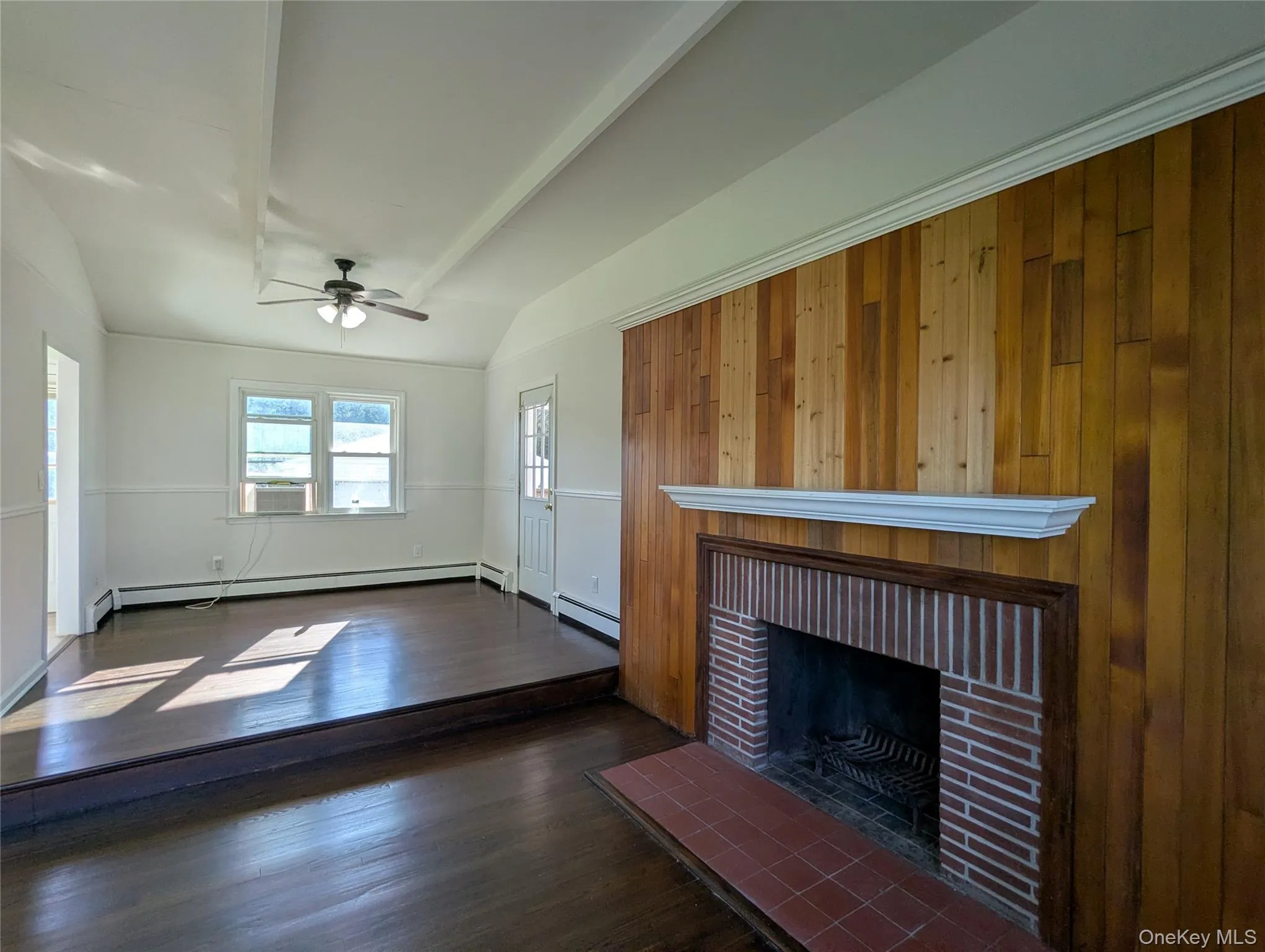 586 Little East Neck Road, Babylon, NY, 6 Bedrooms Bedrooms, 6 Rooms Rooms,1 BathroomBathrooms,Residential Lease,For Rent,Little East Neck Road,0,1066211 586 Little East Neck Road, Babylon, NY, 6 Bedrooms Bedrooms, 6 Rooms Rooms,1 BathroomBathrooms,Residential Lease,For Rent,Little East Neck Road,0,1066211