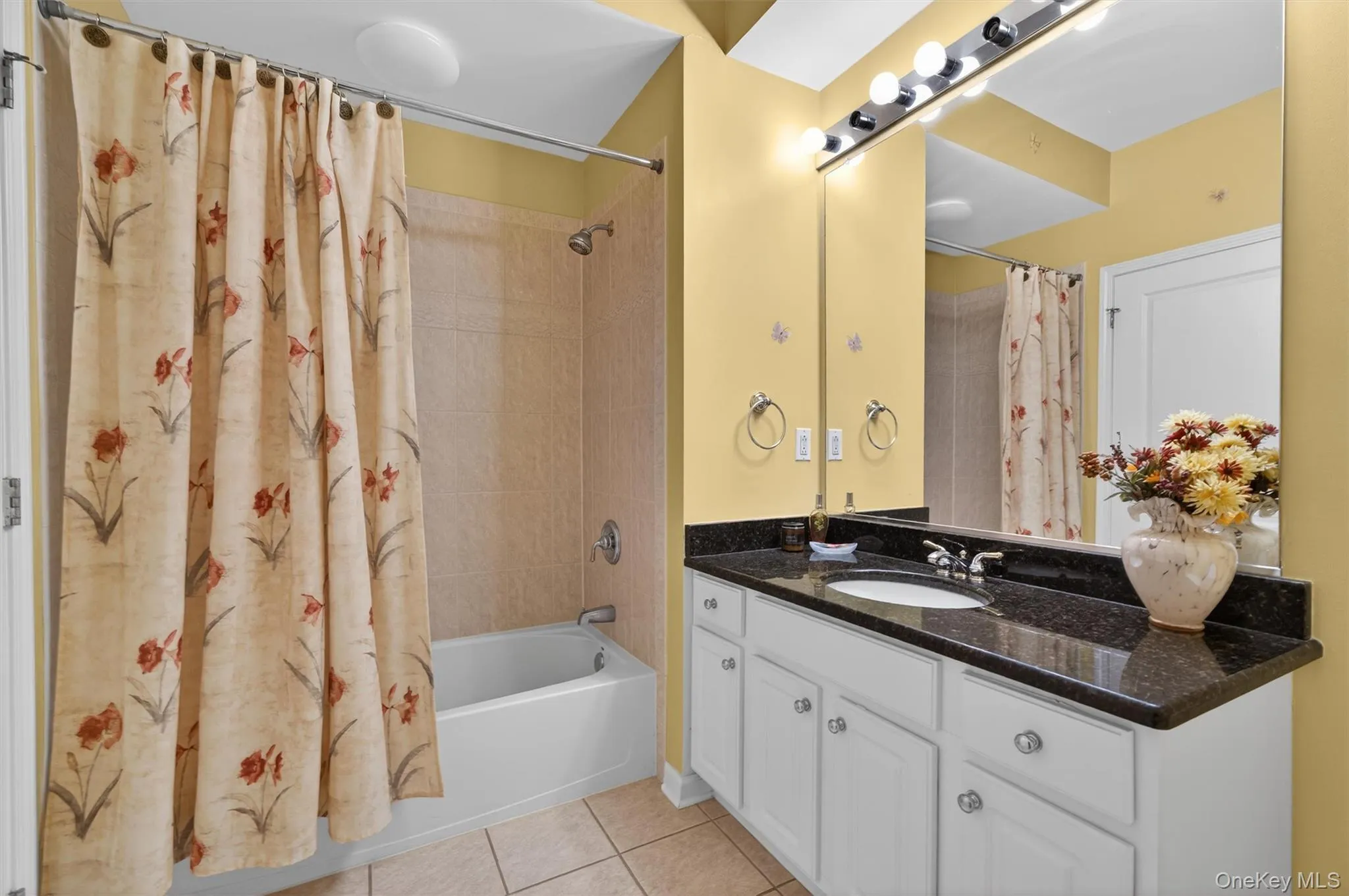 28 De Baun Avenue, Ramapo, NY, 2 Bedrooms Bedrooms, 8 Rooms Rooms,2 BathroomsBathrooms,Residential,For Rent,De Baun,0,1066225 28 De Baun Avenue, Ramapo, NY, 2 Bedrooms Bedrooms, 8 Rooms Rooms,2 BathroomsBathrooms,Residential,For Rent,De Baun,0,1066225