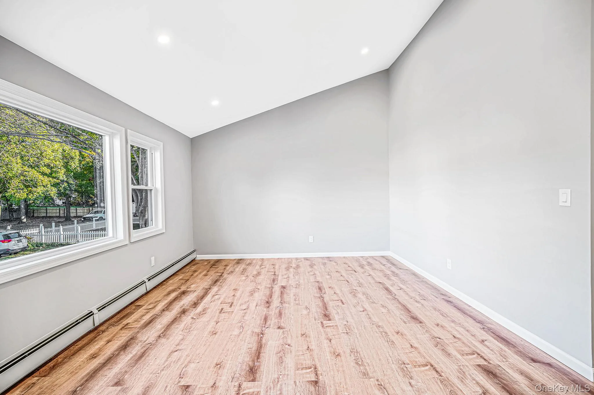 10 Starling Court, Brookhaven, NY, 4 Bedrooms Bedrooms, 8 Rooms Rooms,2 BathroomsBathrooms,Residential,For Rent,Starling,0,1066226 10 Starling Court, Brookhaven, NY, 4 Bedrooms Bedrooms, 8 Rooms Rooms,2 BathroomsBathrooms,Residential,For Rent,Starling,0,1066226