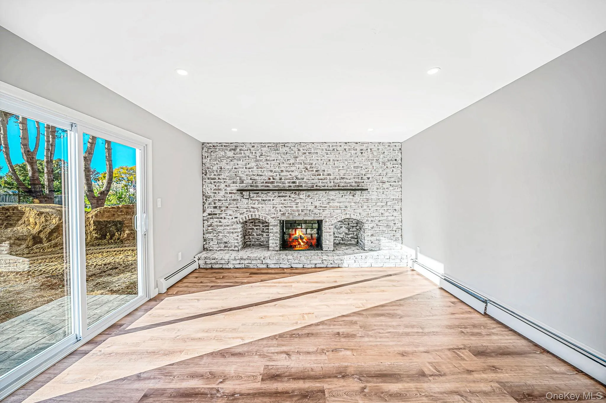 10 Starling Court, Brookhaven, NY, 4 Bedrooms Bedrooms, 8 Rooms Rooms,2 BathroomsBathrooms,Residential,For Rent,Starling,0,1066226 10 Starling Court, Brookhaven, NY, 4 Bedrooms Bedrooms, 8 Rooms Rooms,2 BathroomsBathrooms,Residential,For Rent,Starling,0,1066226