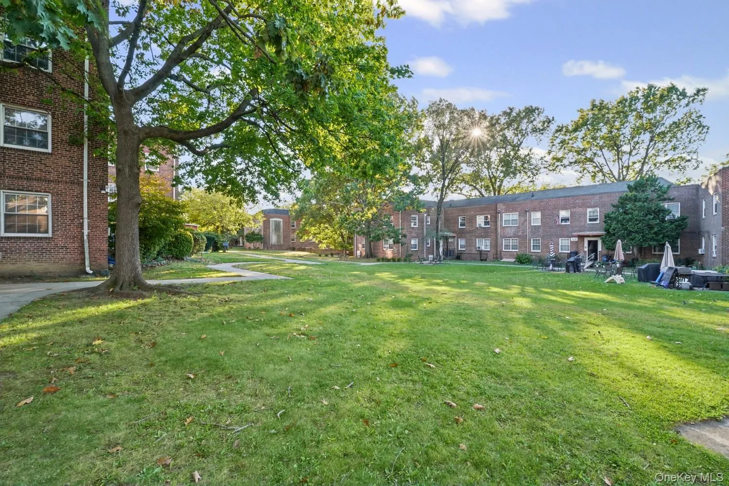 7813 Park Drive, New York, NY, 2 Bedrooms Bedrooms, 4 Rooms Rooms,1 BathroomBathrooms,Residential,For Rent,Park,0,1066236 7813 Park Drive, New York, NY, 2 Bedrooms Bedrooms, 4 Rooms Rooms,1 BathroomBathrooms,Residential,For Rent,Park,0,1066236