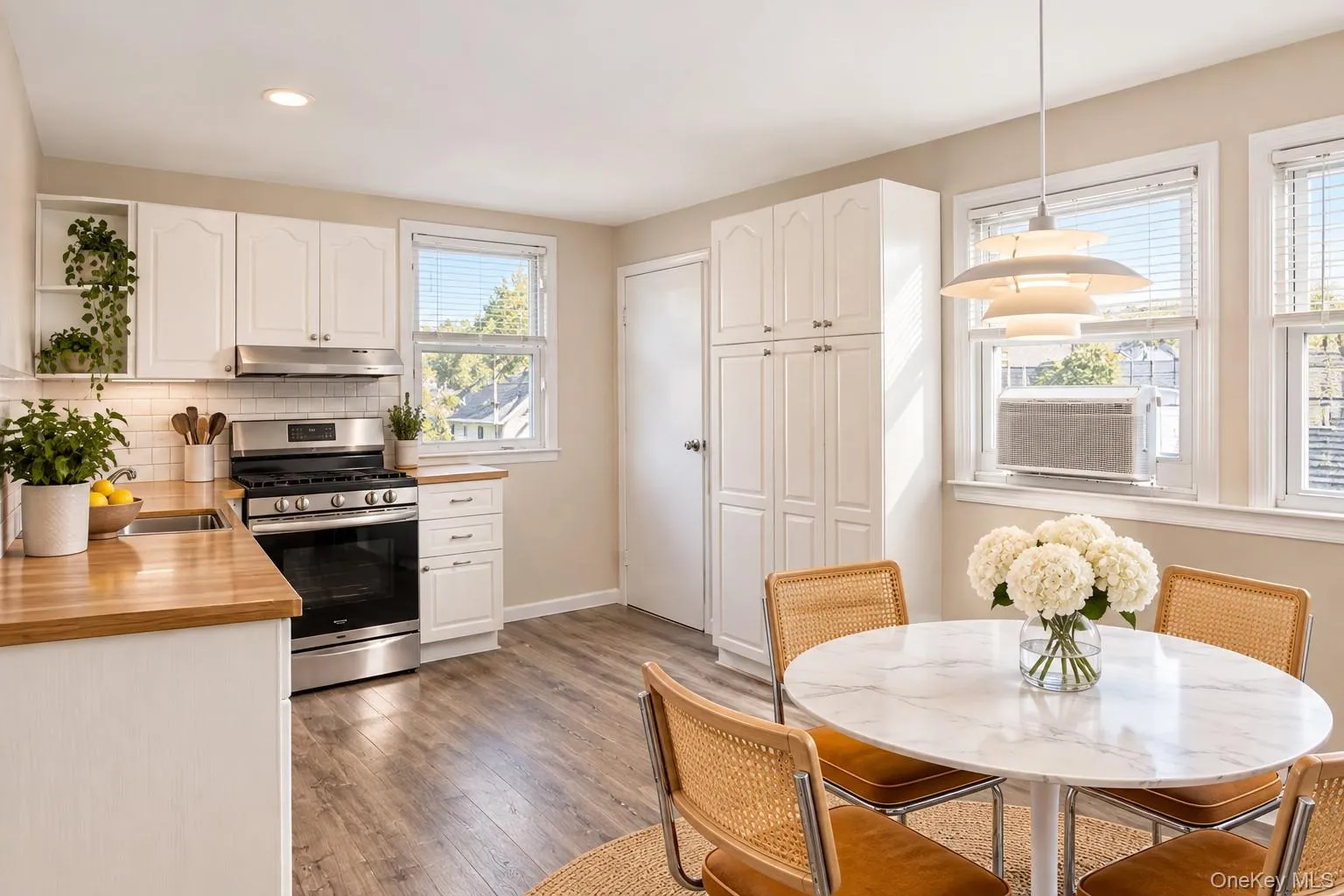 573 Lafayette Boulevard, Long Beach, NY , With , 2 Bedroom , and , 5 Room , 1 Bathroom , For , Residential Lease , For Rent , 1066246 , MLSID,1066246 573 Lafayette Boulevard, Long Beach, NY , With , 2 Bedroom , and , 5 Room , 1 Bathroom , For , Residential Lease , For Rent , 1066246 , MLSID,1066246