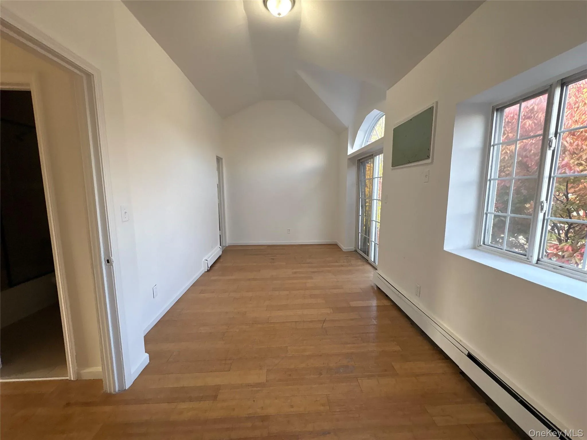 9082 180th Street, New York, NY, 4 Bedrooms Bedrooms, 10 Rooms Rooms,2 BathroomsBathrooms,Residential Lease,For Rent,180th,0,1066340 9082 180th Street, New York, NY, 4 Bedrooms Bedrooms, 10 Rooms Rooms,2 BathroomsBathrooms,Residential Lease,For Rent,180th,0,1066340