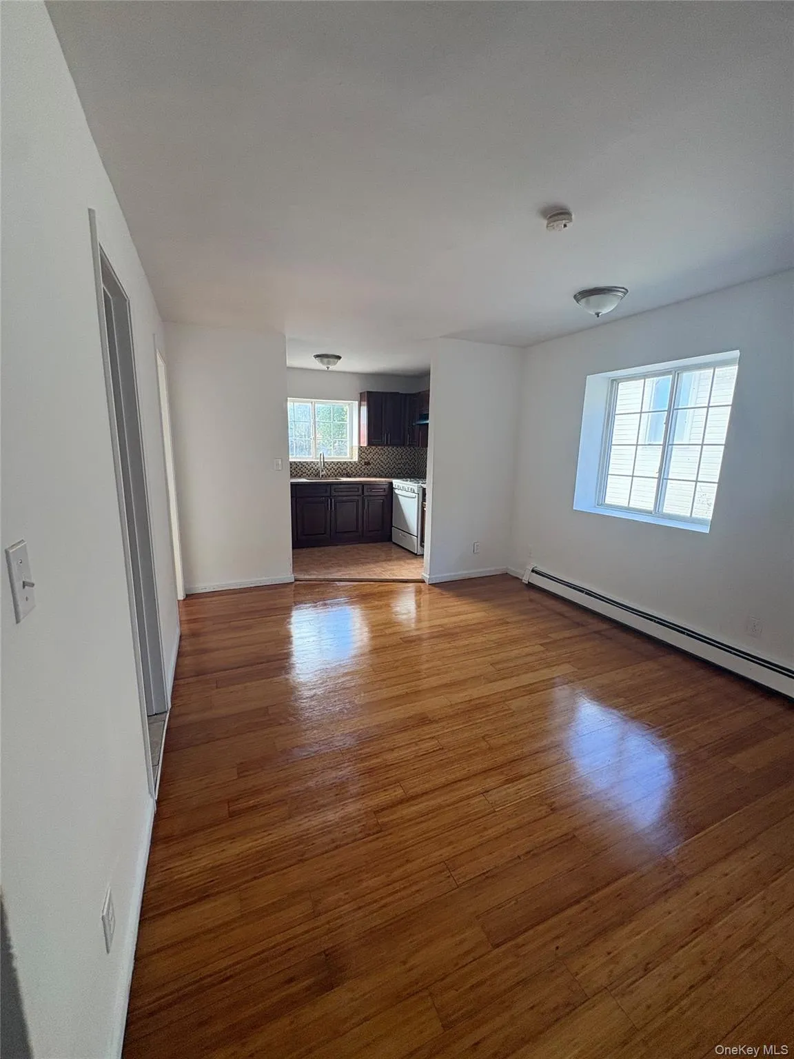 9082 180th Street, New York, NY, 4 Bedrooms Bedrooms, 10 Rooms Rooms,2 BathroomsBathrooms,Residential Lease,For Rent,180th,0,1066340 9082 180th Street, New York, NY, 4 Bedrooms Bedrooms, 10 Rooms Rooms,2 BathroomsBathrooms,Residential Lease,For Rent,180th,0,1066340