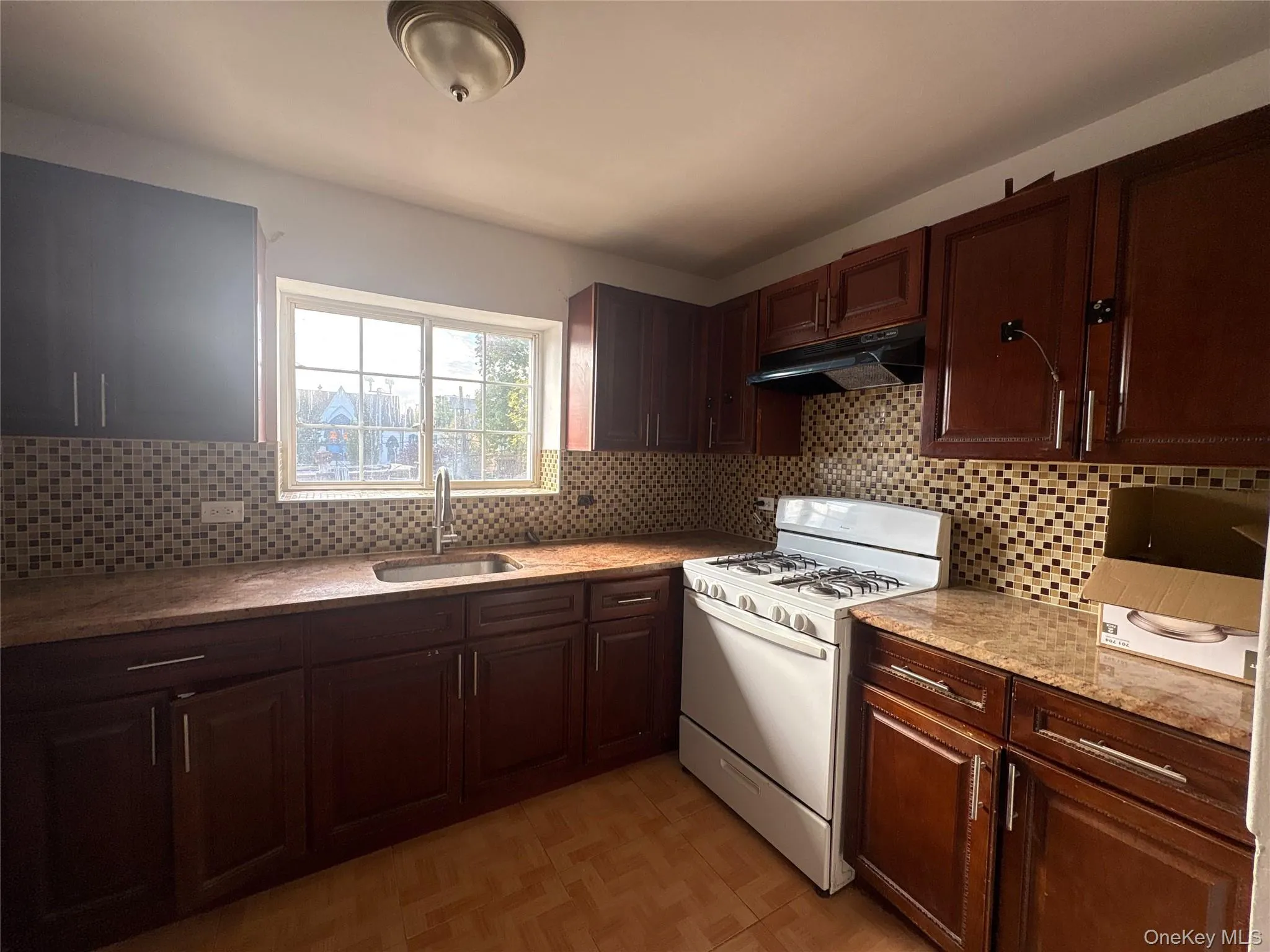 9082 180th Street, New York, NY, 4 Bedrooms Bedrooms, 10 Rooms Rooms,2 BathroomsBathrooms,Residential Lease,For Rent,180th,0,1066340 9082 180th Street, New York, NY, 4 Bedrooms Bedrooms, 10 Rooms Rooms,2 BathroomsBathrooms,Residential Lease,For Rent,180th,0,1066340