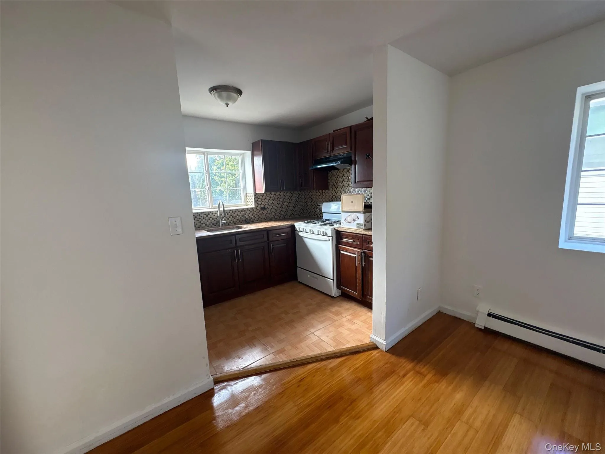 9082 180th Street, New York, NY, 4 Bedrooms Bedrooms, 10 Rooms Rooms,2 BathroomsBathrooms,Residential Lease,For Rent,180th,0,1066340 9082 180th Street, New York, NY, 4 Bedrooms Bedrooms, 10 Rooms Rooms,2 BathroomsBathrooms,Residential Lease,For Rent,180th,0,1066340