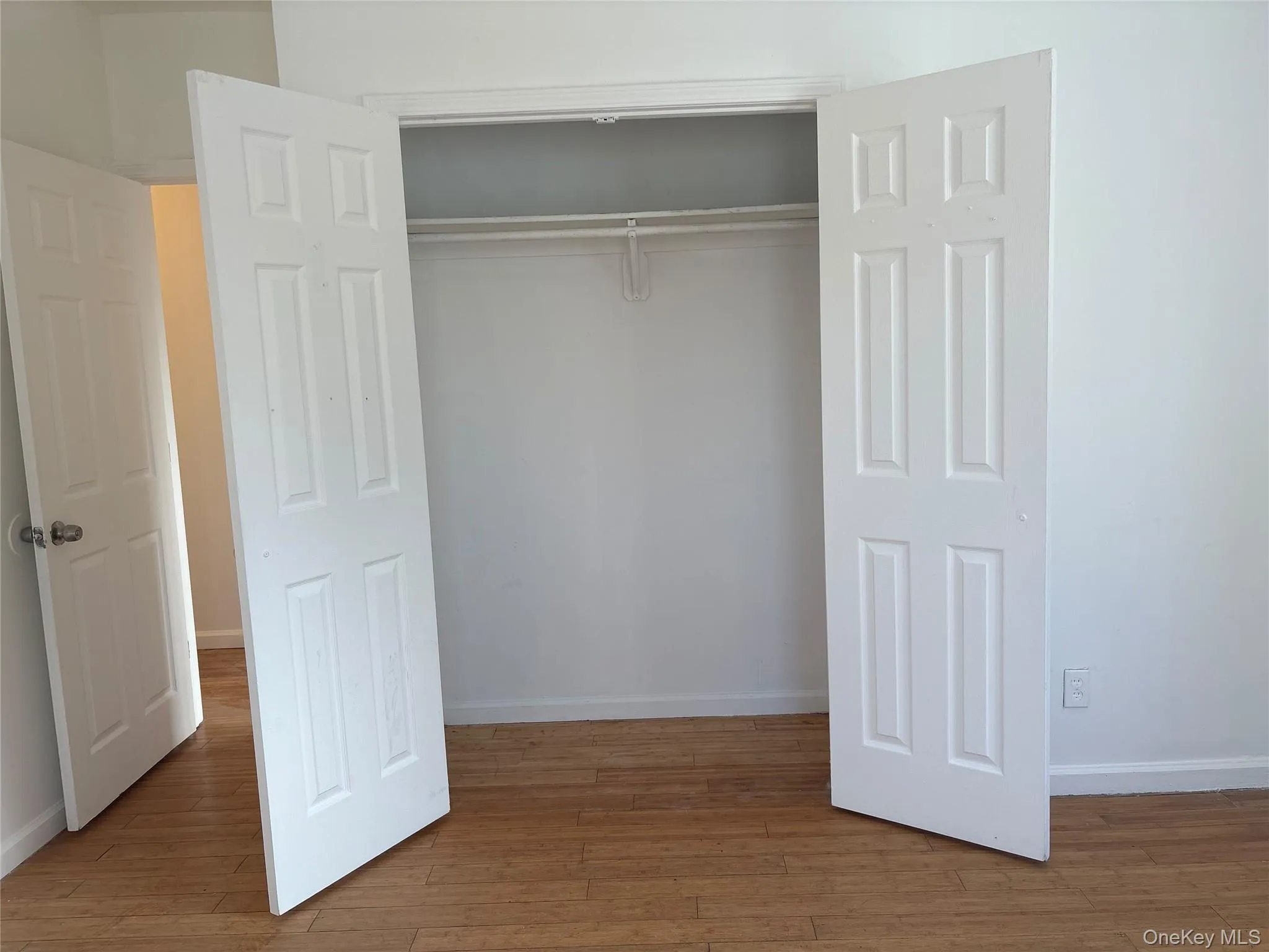 9082 180th Street, New York, NY, 4 Bedrooms Bedrooms, 10 Rooms Rooms,2 BathroomsBathrooms,Residential Lease,For Rent,180th,0,1066340 9082 180th Street, New York, NY, 4 Bedrooms Bedrooms, 10 Rooms Rooms,2 BathroomsBathrooms,Residential Lease,For Rent,180th,0,1066340