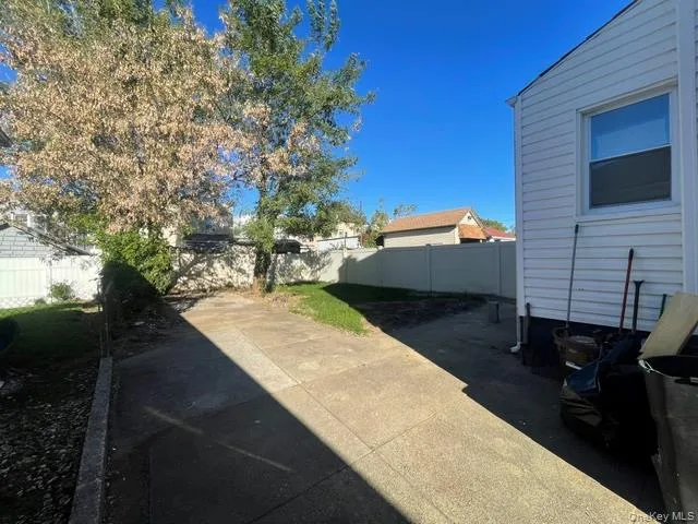 13522 232nd Street, New York, NY, 4 Bedrooms Bedrooms, 7 Rooms Rooms,3 BathroomsBathrooms,Residential Lease,For Rent,232nd,0,1066366 13522 232nd Street, New York, NY, 4 Bedrooms Bedrooms, 7 Rooms Rooms,3 BathroomsBathrooms,Residential Lease,For Rent,232nd,0,1066366