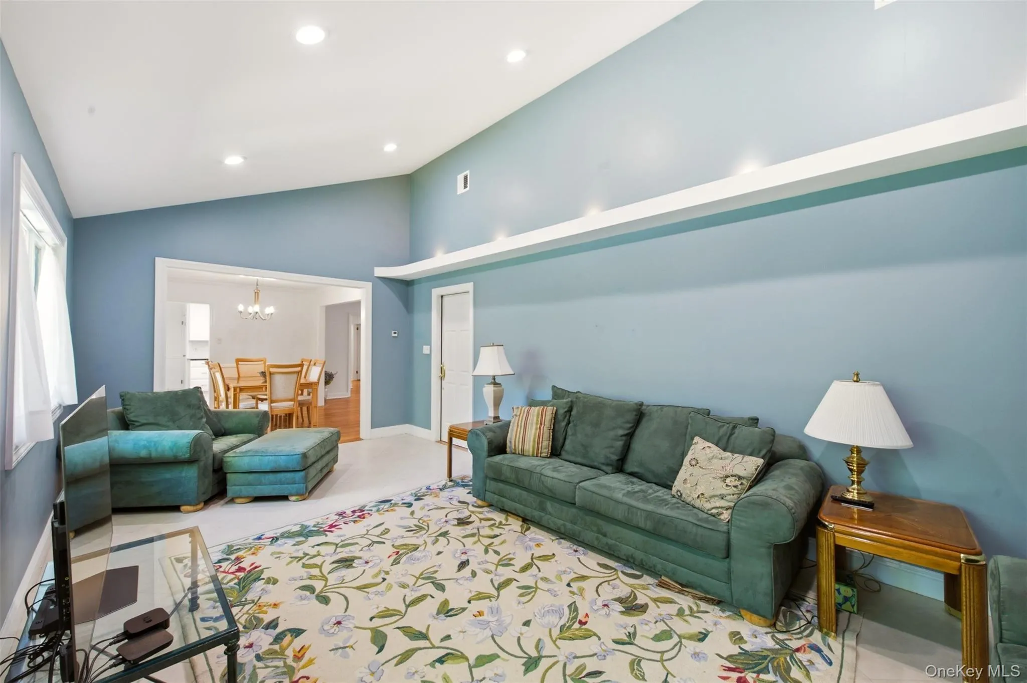 65 Drohan Street, Huntington, NY, 4 Bedrooms Bedrooms, 8 Rooms Rooms,3 BathroomsBathrooms,Residential,For Rent,Drohan,0,1066367 65 Drohan Street, Huntington, NY, 4 Bedrooms Bedrooms, 8 Rooms Rooms,3 BathroomsBathrooms,Residential,For Rent,Drohan,0,1066367
