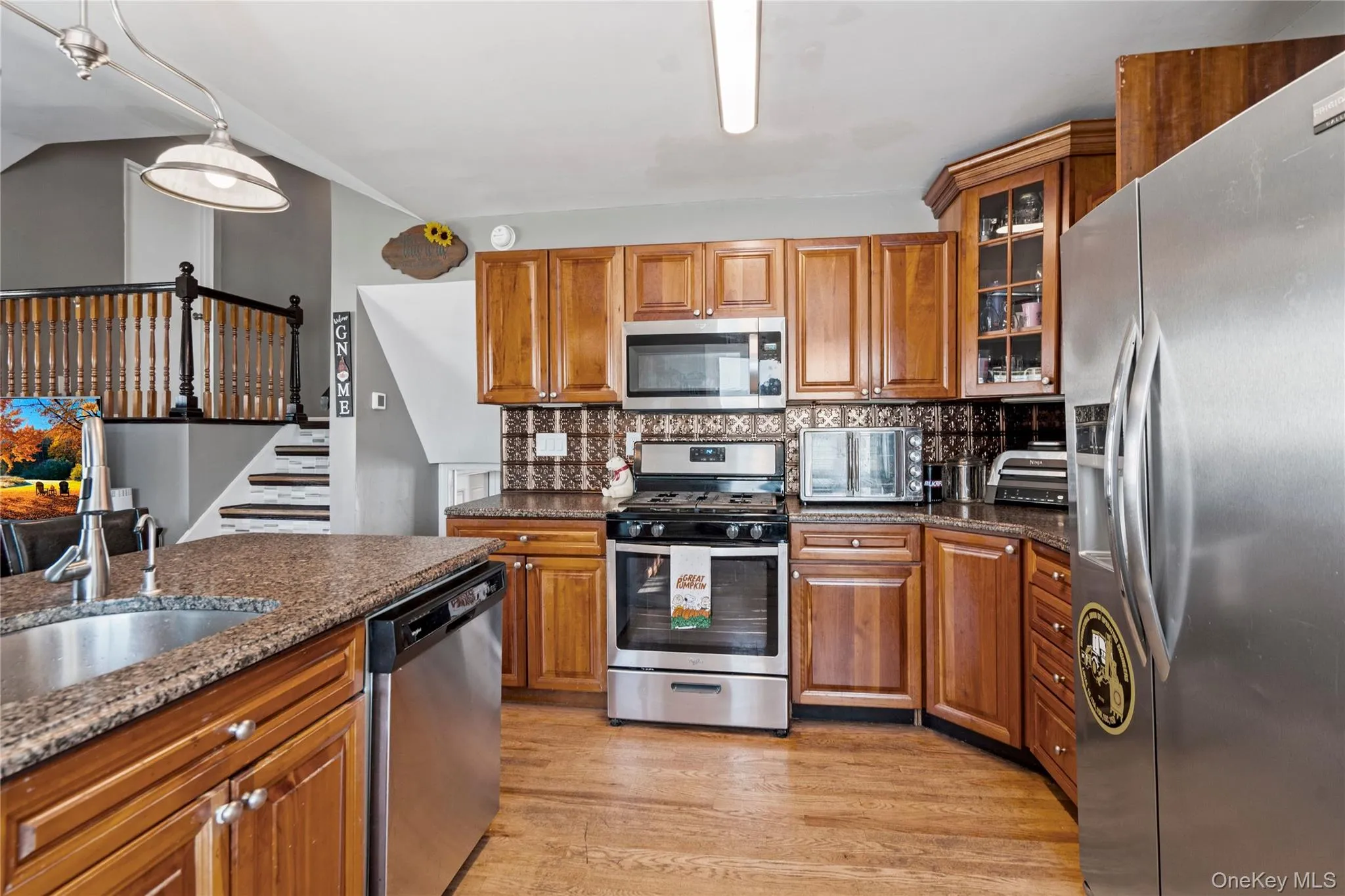 472 Atlanta Avenue, Oyster Bay, NY, 4 Bedrooms Bedrooms, 8 Rooms Rooms,2 BathroomsBathrooms,Residential,For Rent,Atlanta,0,1066395 472 Atlanta Avenue, Oyster Bay, NY, 4 Bedrooms Bedrooms, 8 Rooms Rooms,2 BathroomsBathrooms,Residential,For Rent,Atlanta,0,1066395