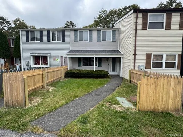 216 Hill Rise, Riverhead, NY , With , 3 Bedroom , and , 6 Room , 1 Bathroom , For , Residential Lease , For Rent , 1066436 , MLSID,1066436 216 Hill Rise, Riverhead, NY , With , 3 Bedroom , and , 6 Room , 1 Bathroom , For , Residential Lease , For Rent , 1066436 , MLSID,1066436