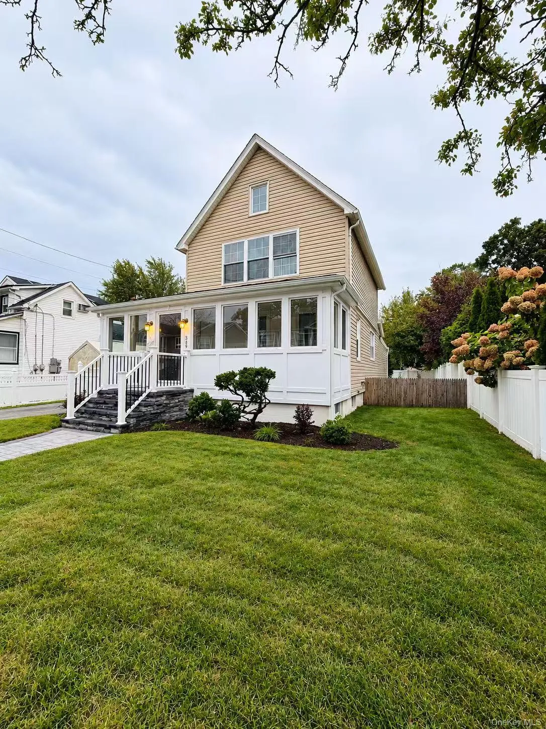 349 4th Street, Babylon, NY , With , 4 Bedroom , and , 8 Room , 2 Bathroom , For , Residential Lease , For Rent , 1066443 , MLSID,1066443 349 4th Street, Babylon, NY , With , 4 Bedroom , and , 8 Room , 2 Bathroom , For , Residential Lease , For Rent , 1066443 , MLSID,1066443
