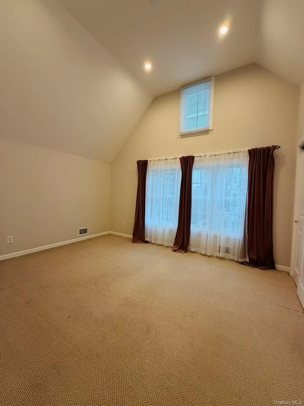 349 4th Street, Babylon, NY , With , 4 Bedroom , and , 8 Room , 2 Bathroom , For , Residential Lease , For Rent , 1066443 , MLSID,1066443 349 4th Street, Babylon, NY , With , 4 Bedroom , and , 8 Room , 2 Bathroom , For , Residential Lease , For Rent , 1066443 , MLSID,1066443