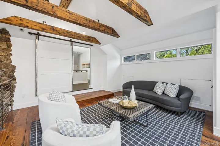 148 Moses Unit Missapogue Ct, Southampton, New York 11968