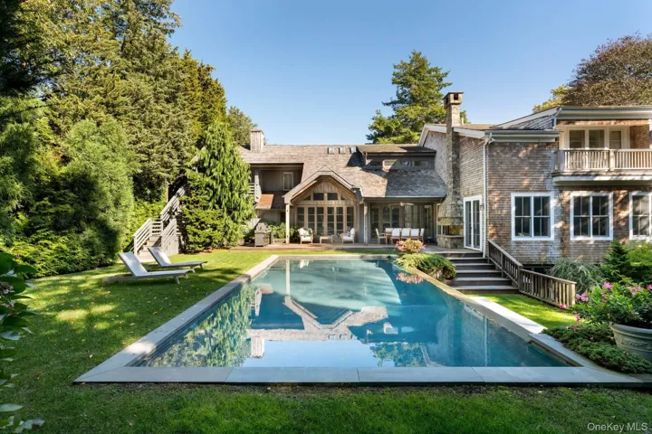 148 Moses Unit Missapogue Ct, Southampton, New York 11968