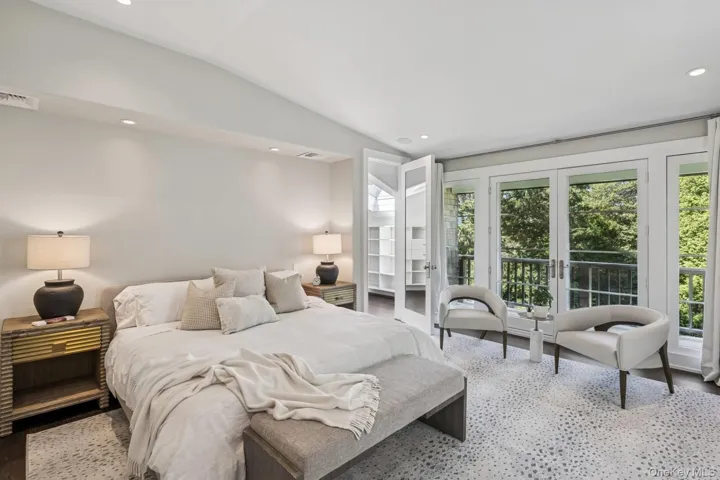 148 Moses Unit Missapogue Ct, Southampton, New York 11968