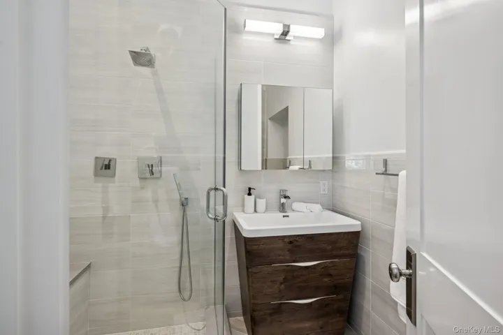 148 Moses Unit Missapogue Ct, Southampton, New York 11968
