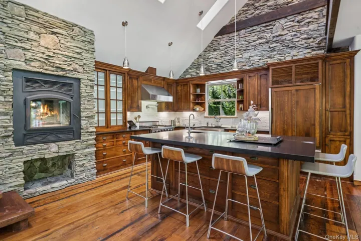 148 Moses Unit Missapogue Ct, Southampton, New York 11968