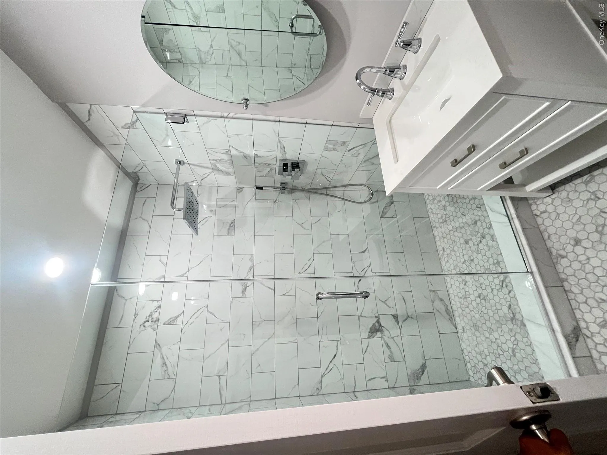 2220 Eastchester Road, New York, NY, 2 Bedrooms Bedrooms, 4 Rooms Rooms,1 BathroomBathrooms,Residential Lease,For Rent,Eastchester,0,1066513 2220 Eastchester Road, New York, NY, 2 Bedrooms Bedrooms, 4 Rooms Rooms,1 BathroomBathrooms,Residential Lease,For Rent,Eastchester,0,1066513