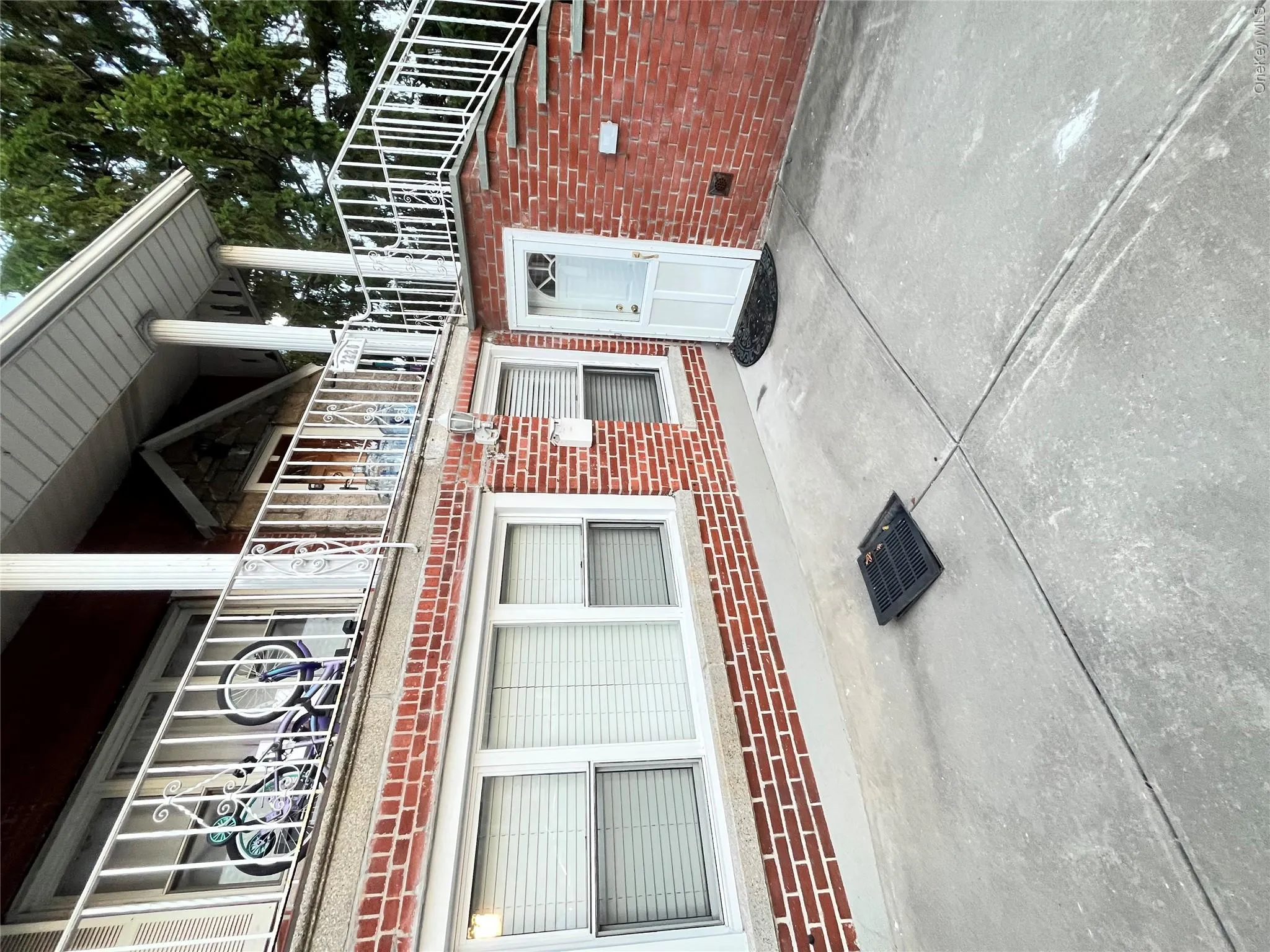 2220 Eastchester Road, New York, NY, 2 Bedrooms Bedrooms, 4 Rooms Rooms,1 BathroomBathrooms,Residential Lease,For Rent,Eastchester,0,1066513 2220 Eastchester Road, New York, NY, 2 Bedrooms Bedrooms, 4 Rooms Rooms,1 BathroomBathrooms,Residential Lease,For Rent,Eastchester,0,1066513