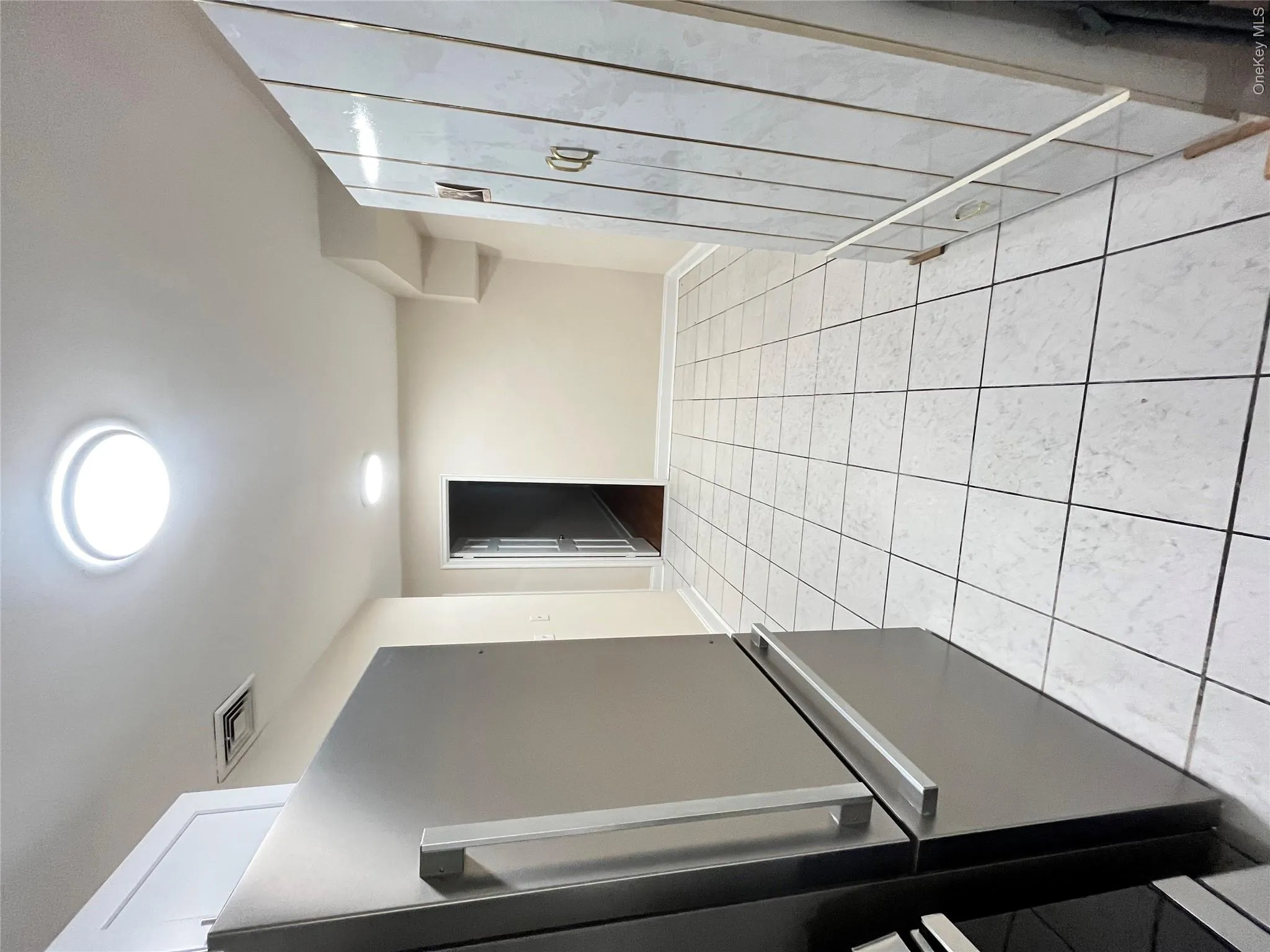2220 Eastchester Road, New York, NY, 2 Bedrooms Bedrooms, 4 Rooms Rooms,1 BathroomBathrooms,Residential Lease,For Rent,Eastchester,0,1066513 2220 Eastchester Road, New York, NY, 2 Bedrooms Bedrooms, 4 Rooms Rooms,1 BathroomBathrooms,Residential Lease,For Rent,Eastchester,0,1066513