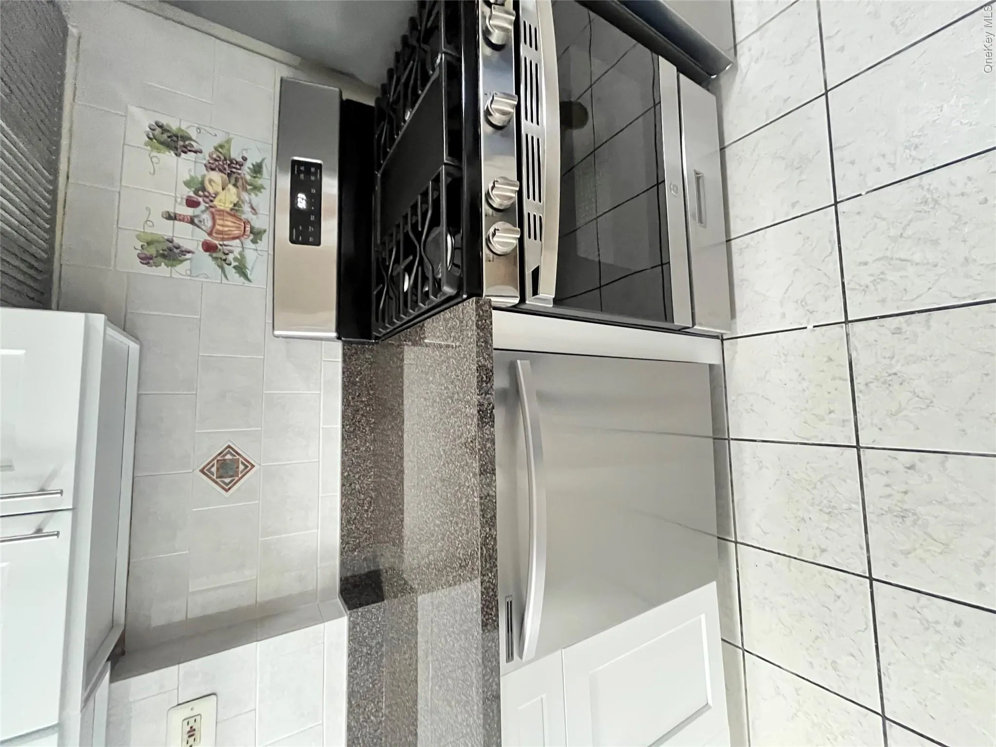 2220 Eastchester Road, New York, NY, 2 Bedrooms Bedrooms, 4 Rooms Rooms,1 BathroomBathrooms,Residential Lease,For Rent,Eastchester,0,1066513 2220 Eastchester Road, New York, NY, 2 Bedrooms Bedrooms, 4 Rooms Rooms,1 BathroomBathrooms,Residential Lease,For Rent,Eastchester,0,1066513