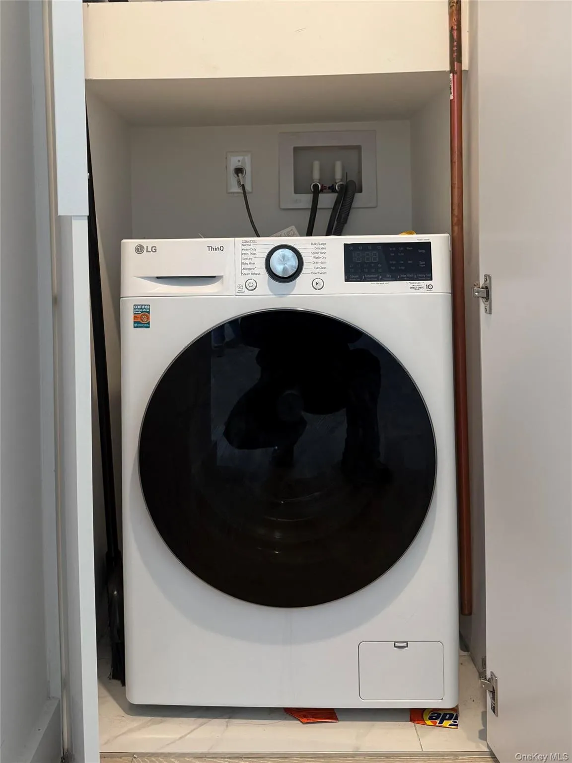 14449 Northern Blvd, New York, NY , With , 1 Bedroom , and , 3 Room , 1 Bathroom , For , Residential Lease , For Rent , 1066581 , MLSID,1066581 14449 Northern Blvd, New York, NY , With , 1 Bedroom , and , 3 Room , 1 Bathroom , For , Residential Lease , For Rent , 1066581 , MLSID,1066581