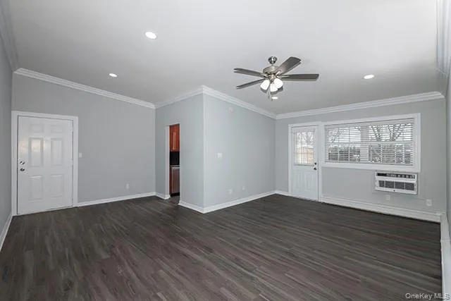 1355 Roanoke Avenue, Riverhead, NY , With , 2 Bedroom , and , 5 Room , 1 Bathroom , For , Residential Lease , For Rent , 1066625 , MLSID,1066625 1355 Roanoke Avenue, Riverhead, NY , With , 2 Bedroom , and , 5 Room , 1 Bathroom , For , Residential Lease , For Rent , 1066625 , MLSID,1066625
