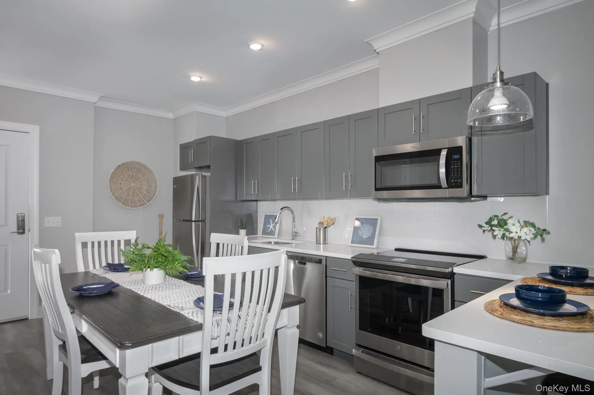 75 Hoffman Avenue, Babylon, NY , With , 1 Bedroom , and , 4 Room , 1 Bathroom , For , Residential Lease , For Rent , 1066658 , MLSID,1066658 75 Hoffman Avenue, Babylon, NY , With , 1 Bedroom , and , 4 Room , 1 Bathroom , For , Residential Lease , For Rent , 1066658 , MLSID,1066658
