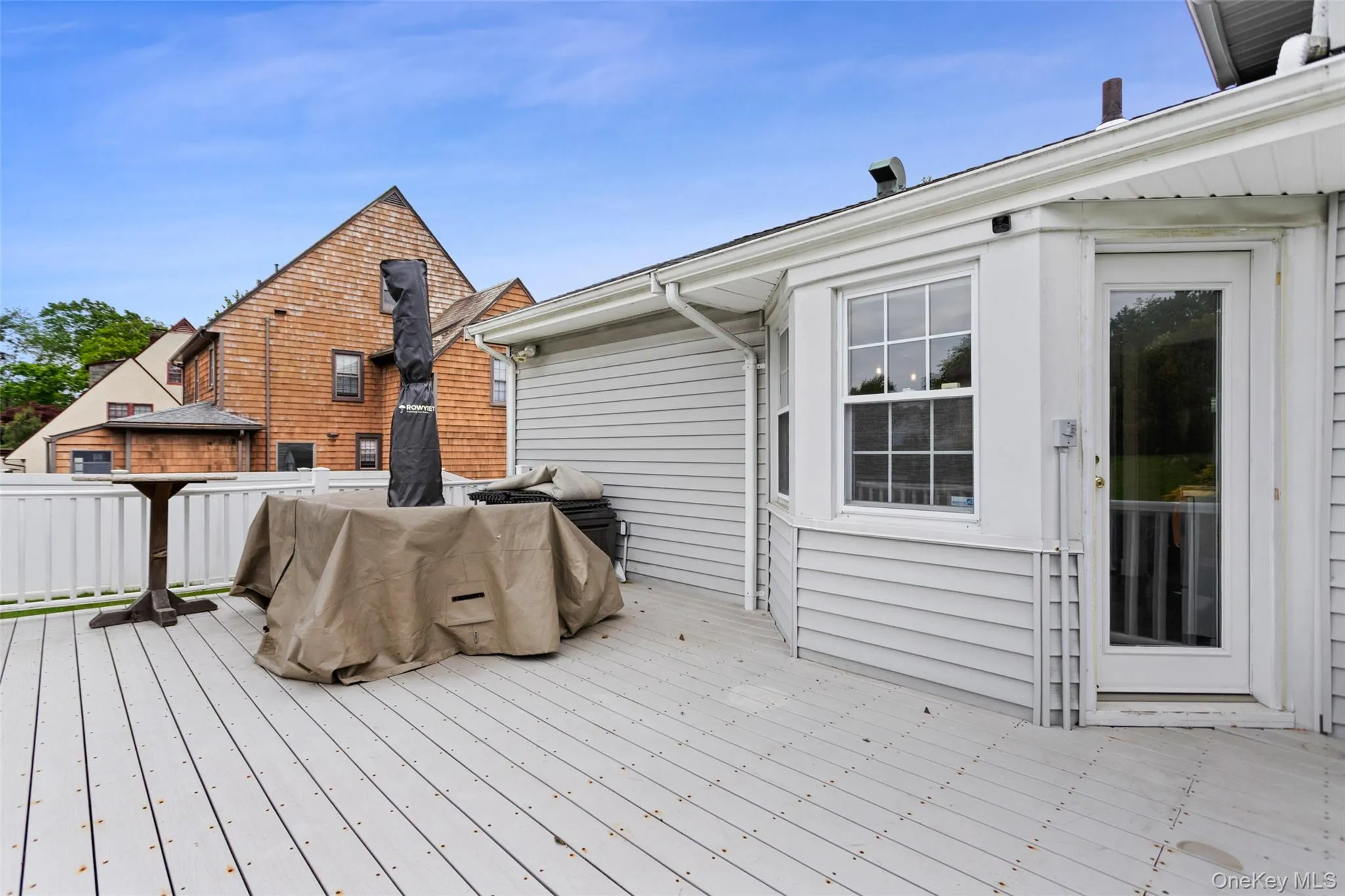 417 King Street, Rye Town, NY , With , 3 Bedroom , and , 8 Room , 2 Bathroom , For , Residential Lease , For Rent , 1066673 , MLSID,1066673 417 King Street, Rye Town, NY , With , 3 Bedroom , and , 8 Room , 2 Bathroom , For , Residential Lease , For Rent , 1066673 , MLSID,1066673