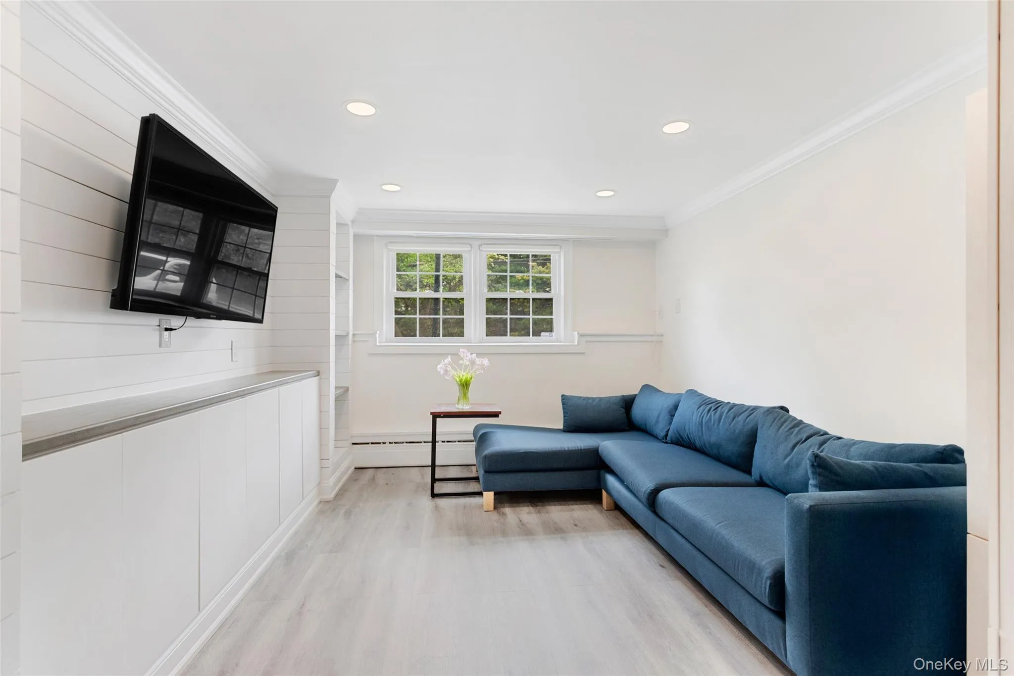 Finished lower-level recreation room. Finished lower-level recreation room.